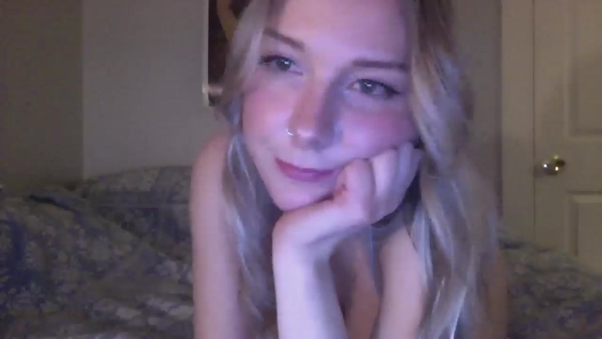 Gallery image thumbnail from Peachyk33n's myfreecams stream on, 01/21/2025, 07:19 image 18 of 20