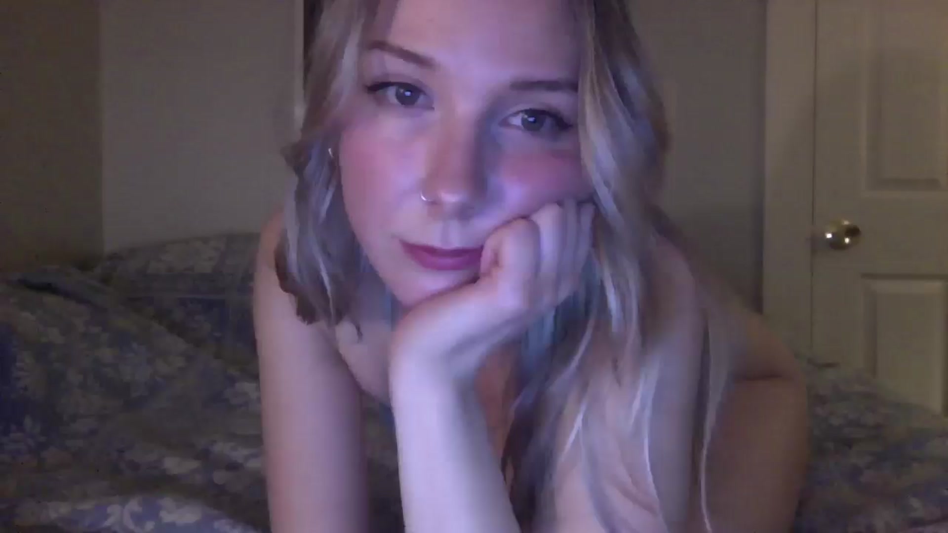 Gallery image thumbnail from Peachyk33n's myfreecams stream on, 01/21/2025, 07:19 image 6 of 20