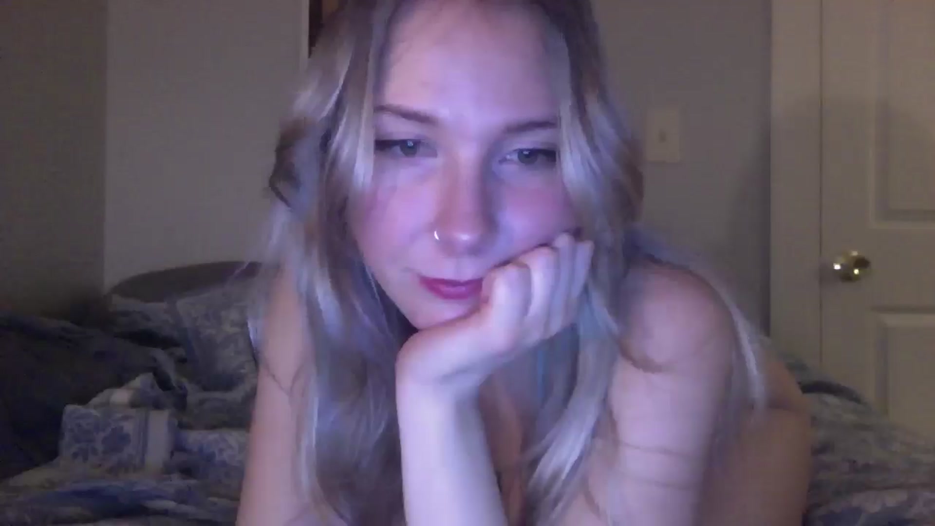 Gallery image thumbnail from Peachyk33n's myfreecams stream on, 01/21/2025, 09:26 image 12 of 20
