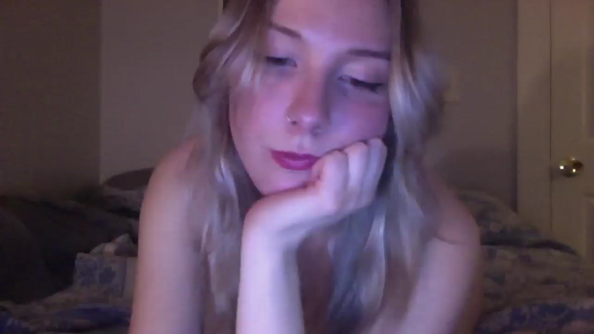 Gallery image thumbnail from Peachyk33n's myfreecams stream on, 01/21/2025, 09:26 image 1 of 20