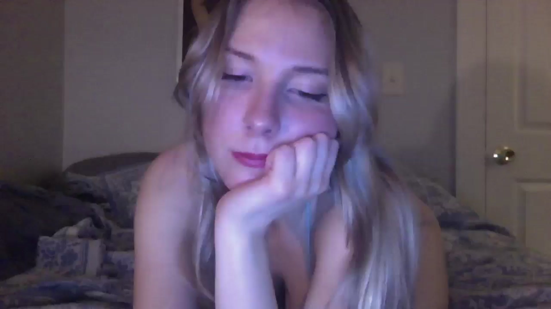 Gallery image thumbnail from Peachyk33n's myfreecams stream on, 01/21/2025, 09:26 image 17 of 20