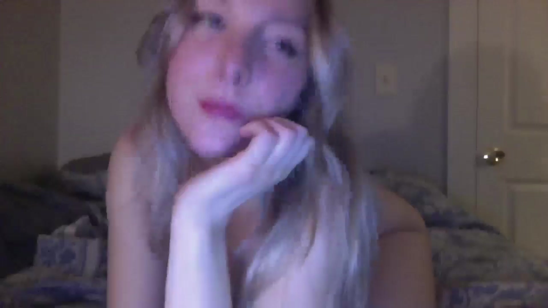 Gallery image thumbnail from Peachyk33n's myfreecams stream on, 01/21/2025, 09:26 image 3 of 20