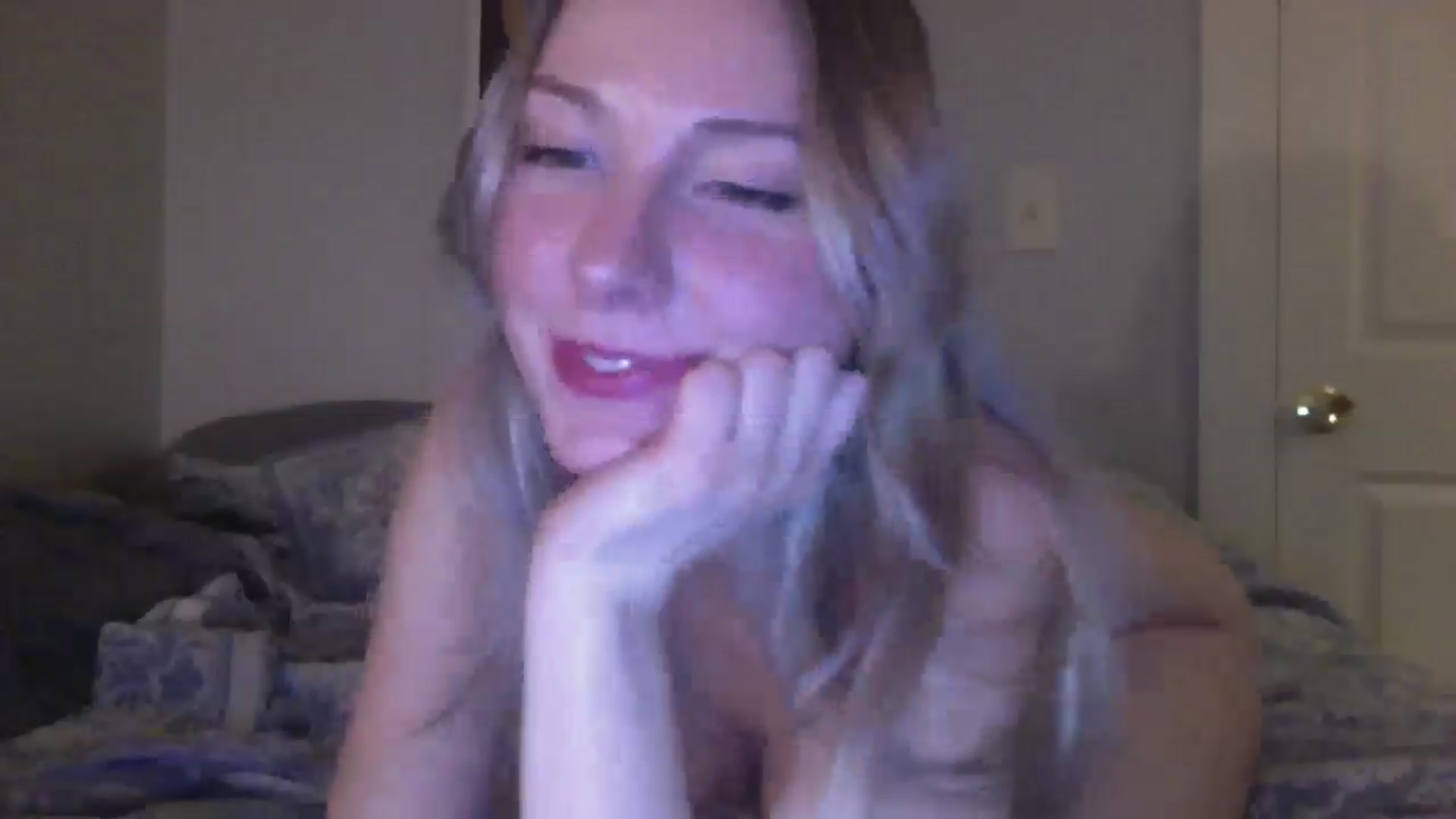 Gallery image thumbnail from Peachyk33n's myfreecams stream on, 01/21/2025, 09:26 image 11 of 20