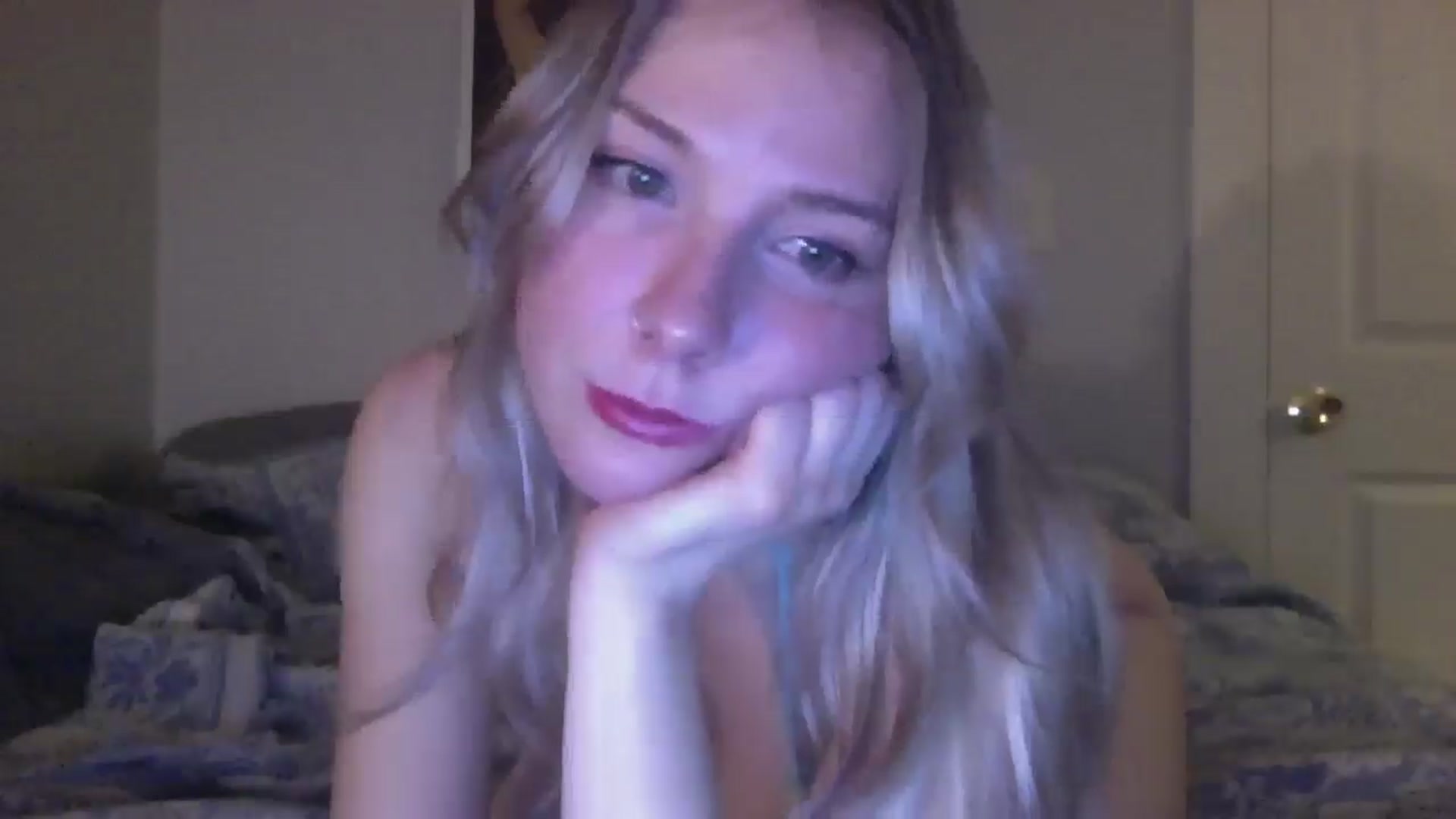 Gallery image thumbnail from Peachyk33n's myfreecams stream on, 01/21/2025, 09:26 image 8 of 20
