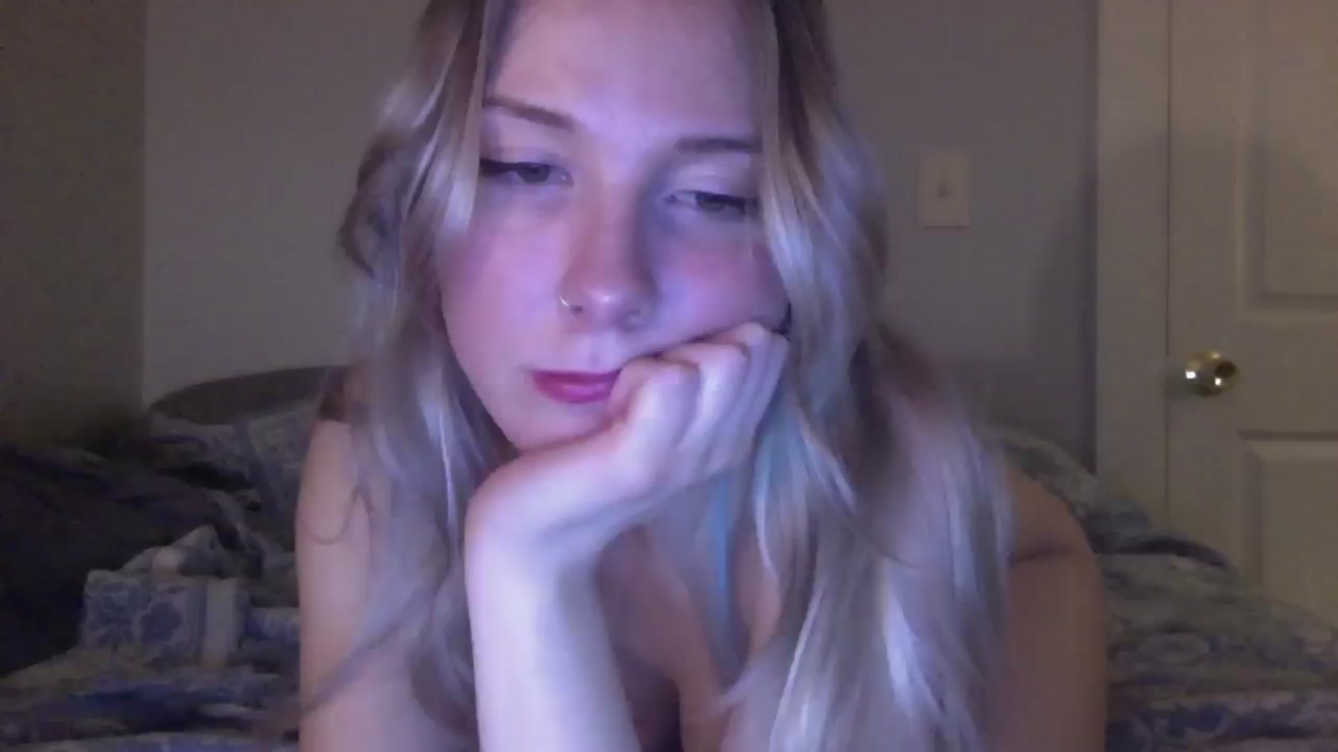 Gallery image thumbnail from Peachyk33n's myfreecams stream on, 01/21/2025, 09:26 image 10 of 20