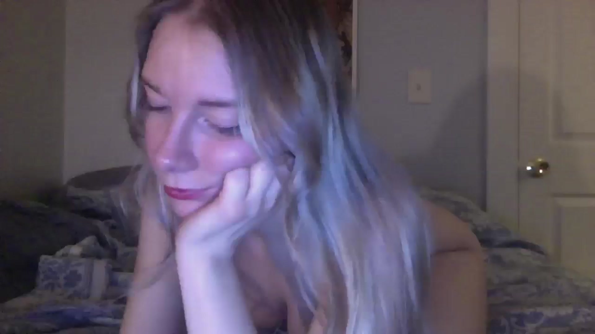 Gallery image thumbnail from Peachyk33n's myfreecams stream on, 01/21/2025, 09:26 image 7 of 20