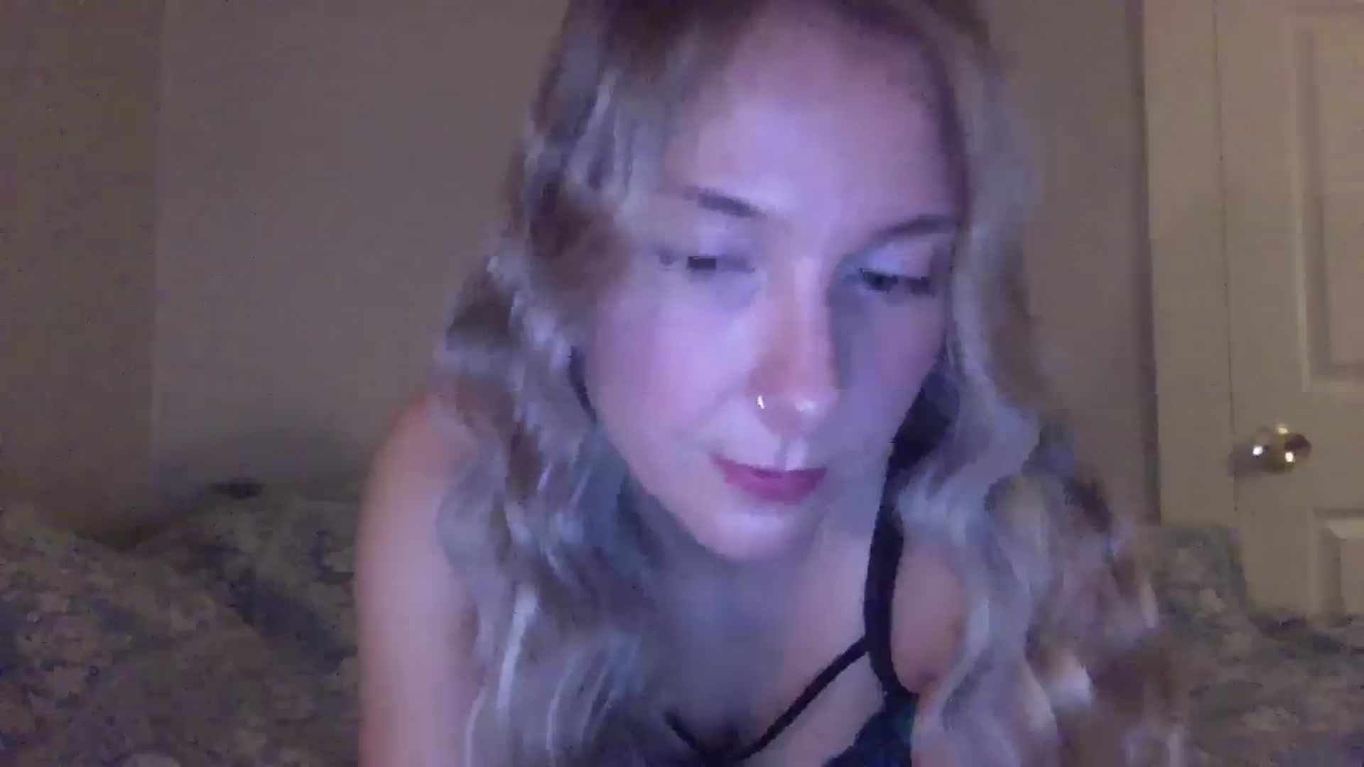 Gallery image thumbnail from Peachyk33n's myfreecams stream on, 01/29/2025, 04:05 image 7 of 20