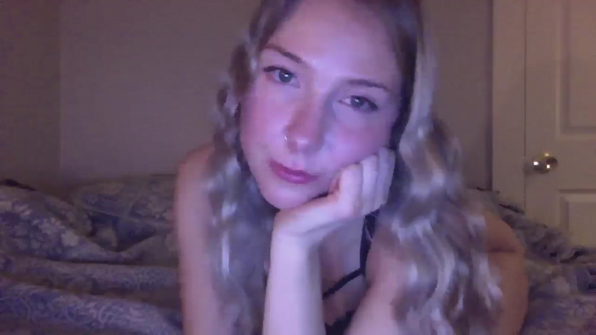 Gallery image thumbnail from Peachyk33n's myfreecams stream on, 01/29/2025, 06:21 image 20 of 20
