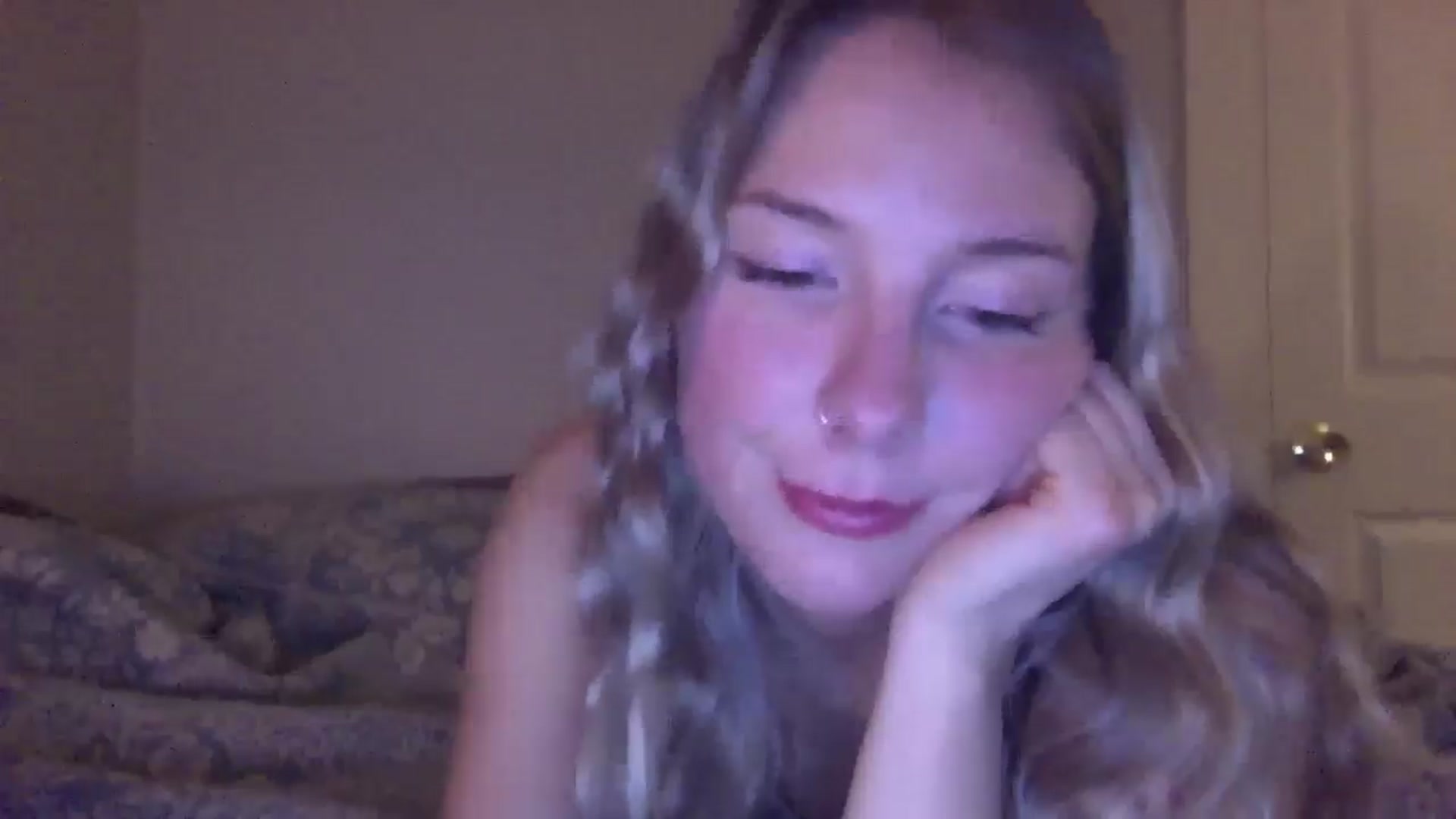 Gallery image thumbnail from Peachyk33n's myfreecams stream on, 01/29/2025, 06:21 image 6 of 20