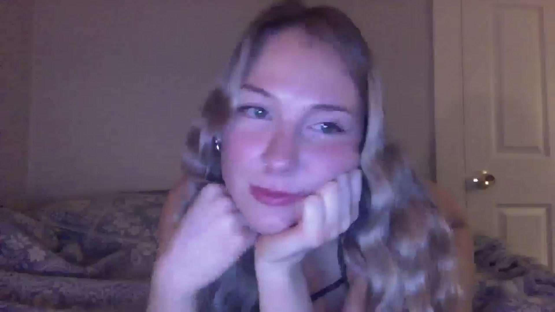 Gallery image thumbnail from Peachyk33n's myfreecams stream on, 01/29/2025, 06:21 image 12 of 20