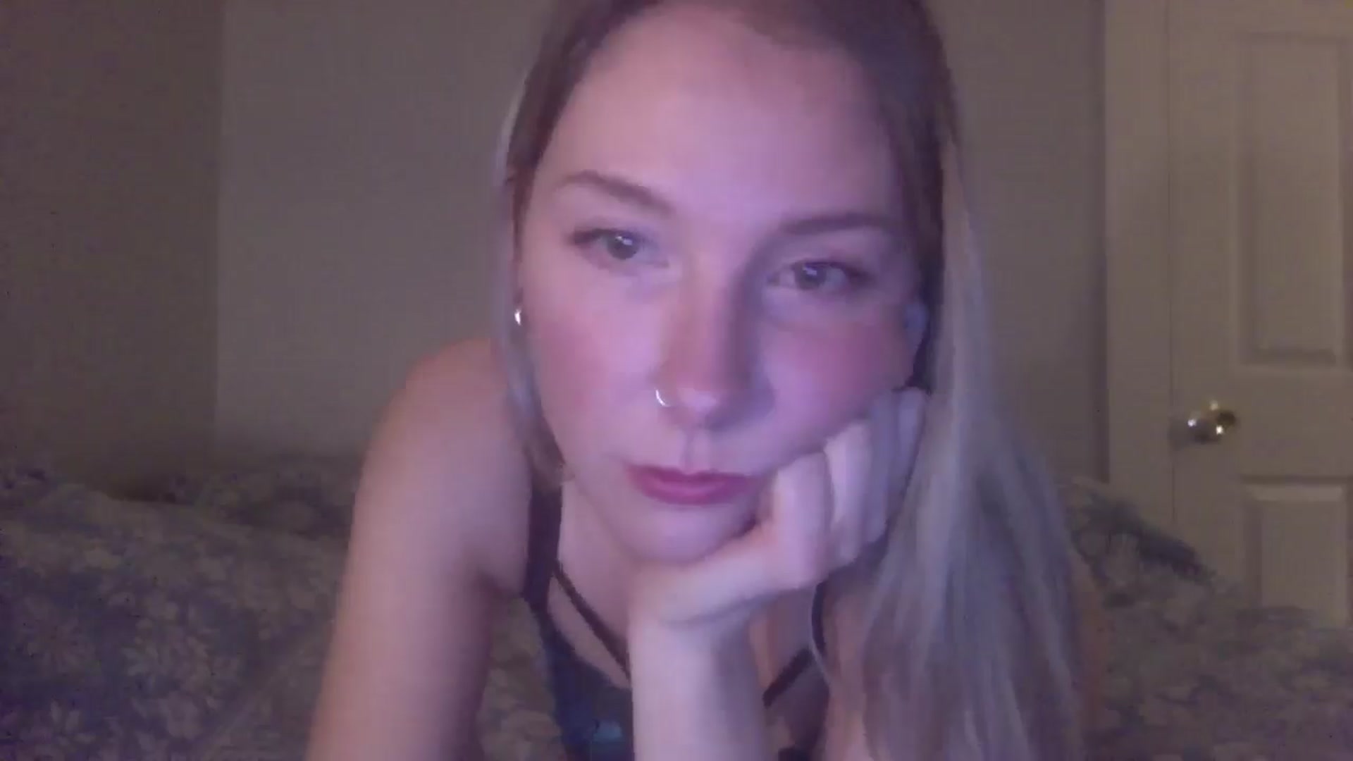 Gallery image thumbnail from Peachyk33n's myfreecams stream on, 01/31/2025, 04:58 image 3 of 20