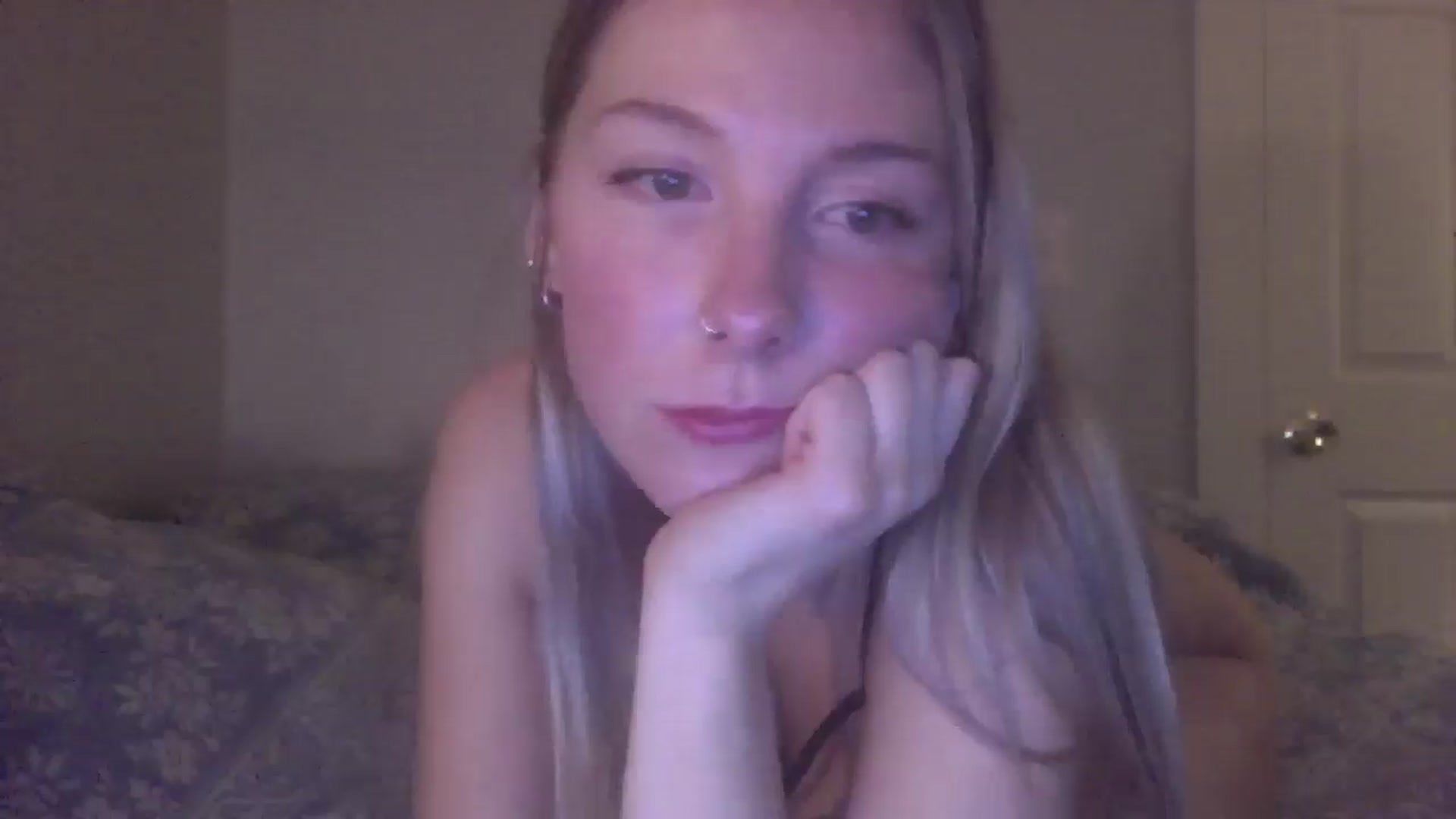 Gallery image thumbnail from Peachyk33n's myfreecams stream on, 01/31/2025, 04:58 image 14 of 20