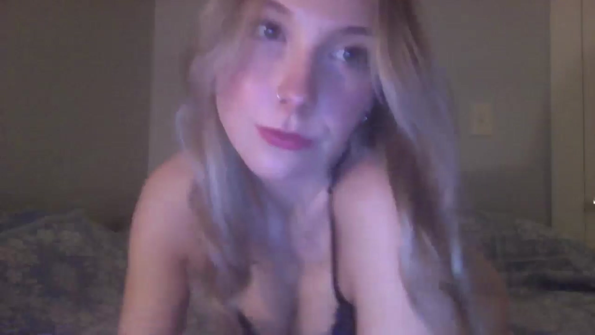 Gallery image thumbnail from Peachyk33n's myfreecams stream on, 02/01/2025, 03:02 image 19 of 20
