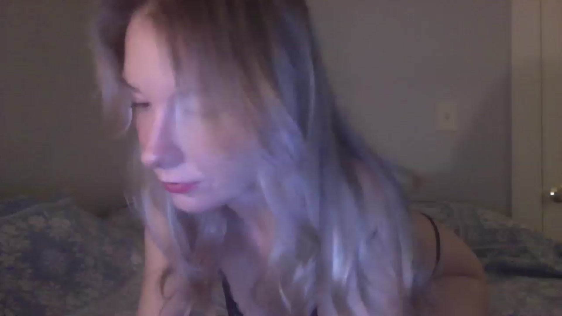 Gallery image thumbnail from Peachyk33n's myfreecams stream on, 02/01/2025, 03:02 image 15 of 20