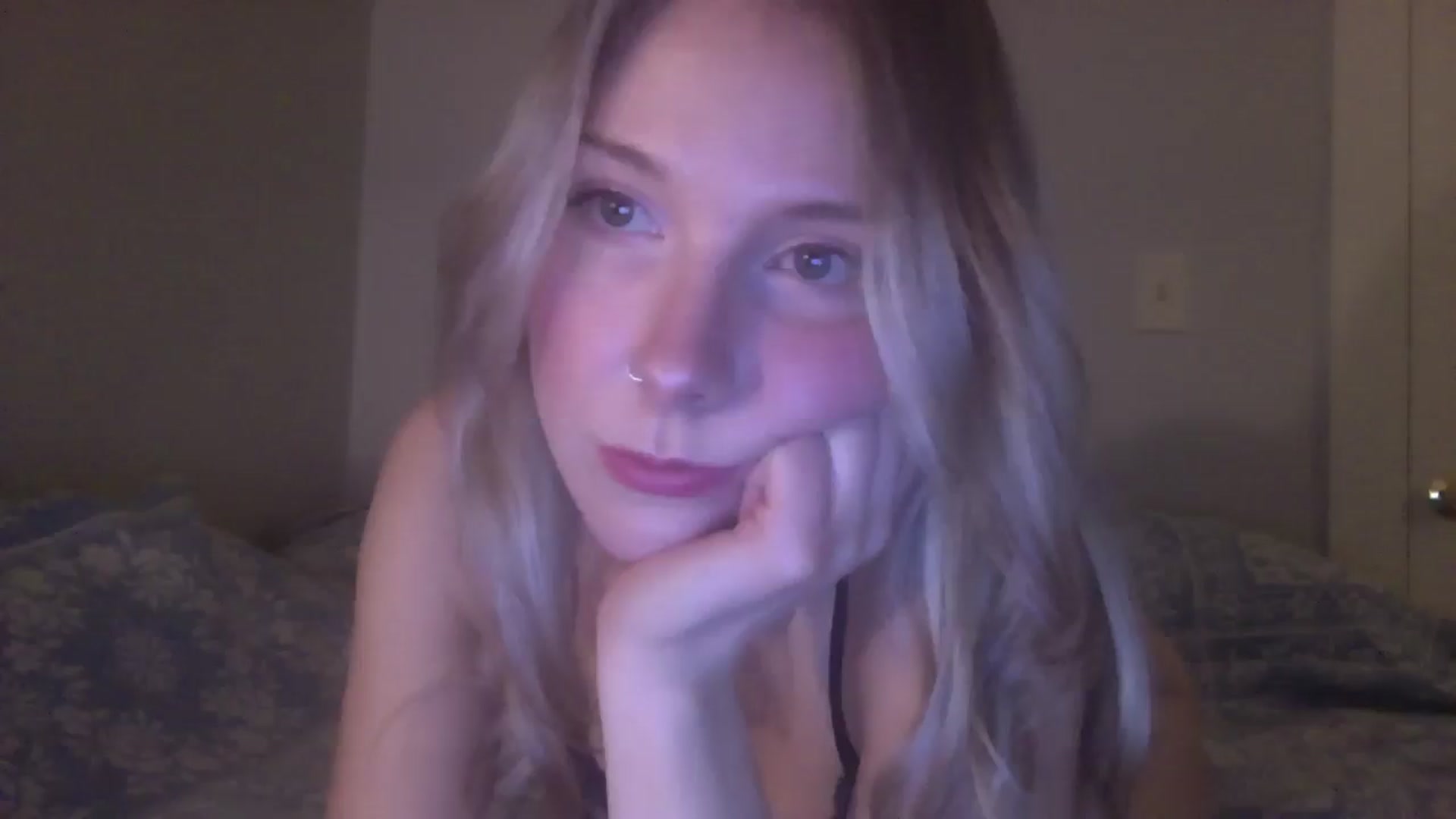 Gallery image thumbnail from Peachyk33n's myfreecams stream on, 02/01/2025, 03:02 image 8 of 20