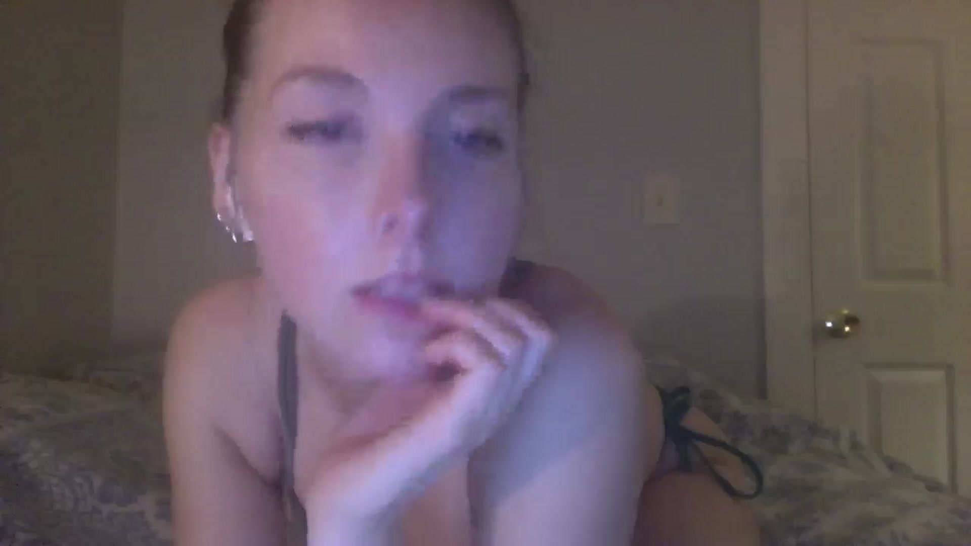 Gallery image thumbnail from Peachyk33n's myfreecams stream on, 02/02/2025, 02:13 image 9 of 20