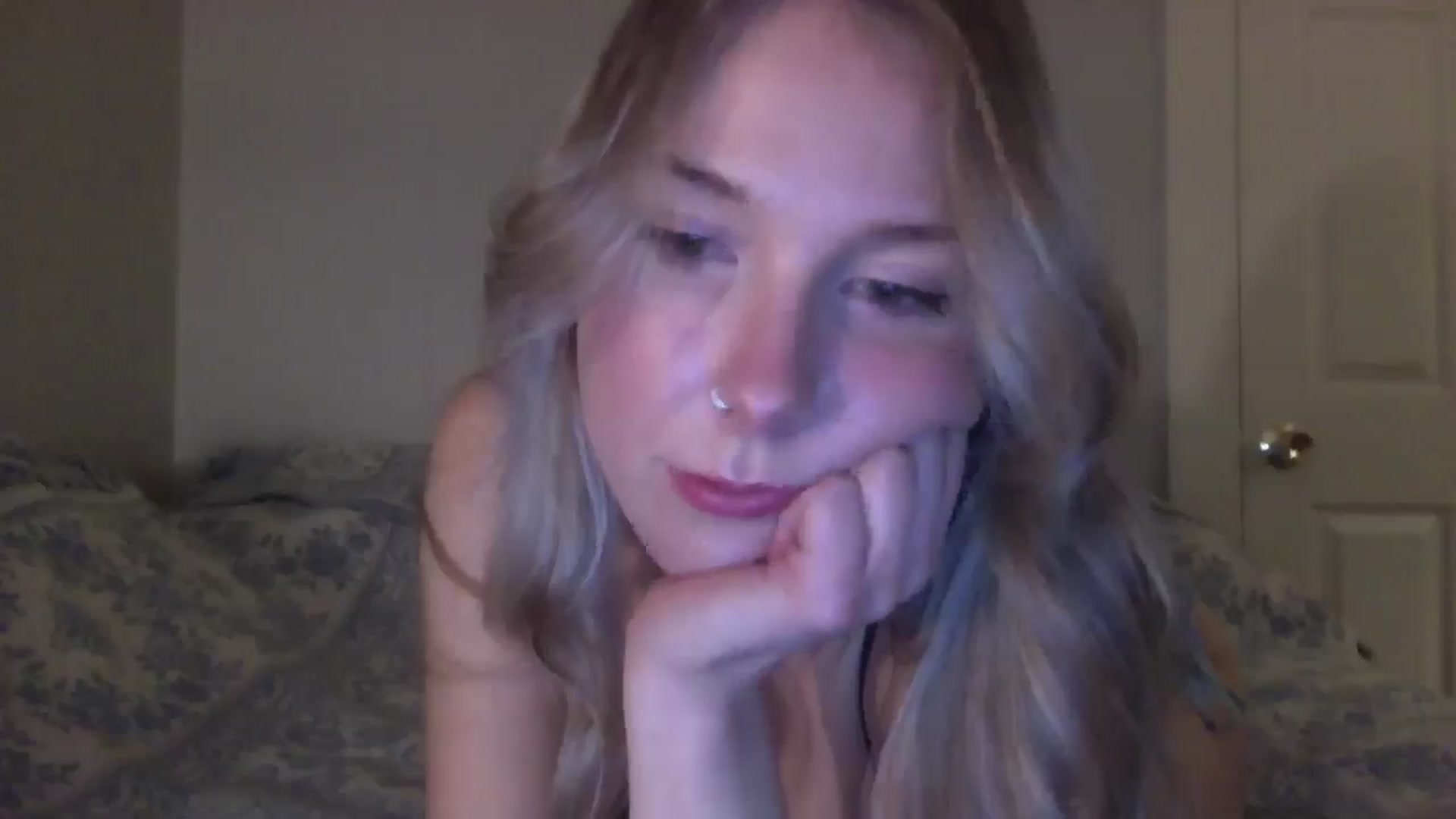 Gallery image thumbnail from Peachyk33n's myfreecams stream on, 02/03/2025, 03:17 image 17 of 20