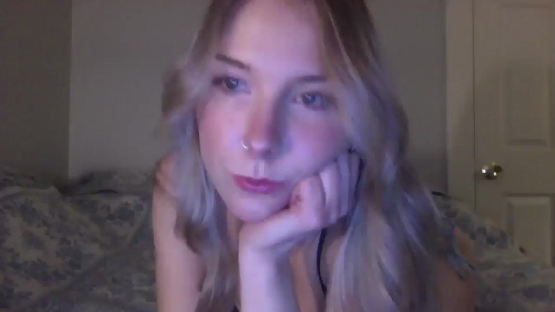Gallery image thumbnail from Peachyk33n's myfreecams stream on, 02/03/2025, 03:17 image 16 of 20