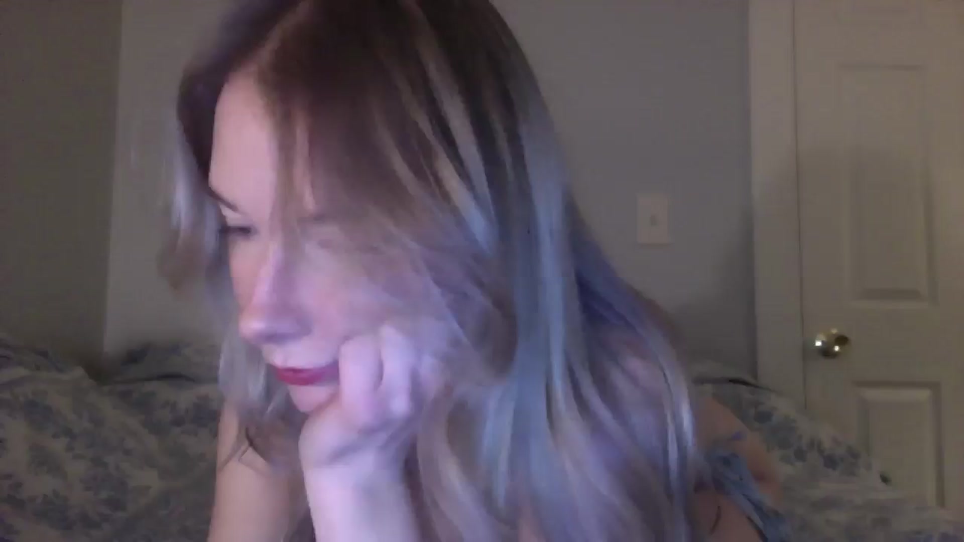 Gallery image thumbnail from Peachyk33n's myfreecams stream on, 02/03/2025, 03:17 image 1 of 20