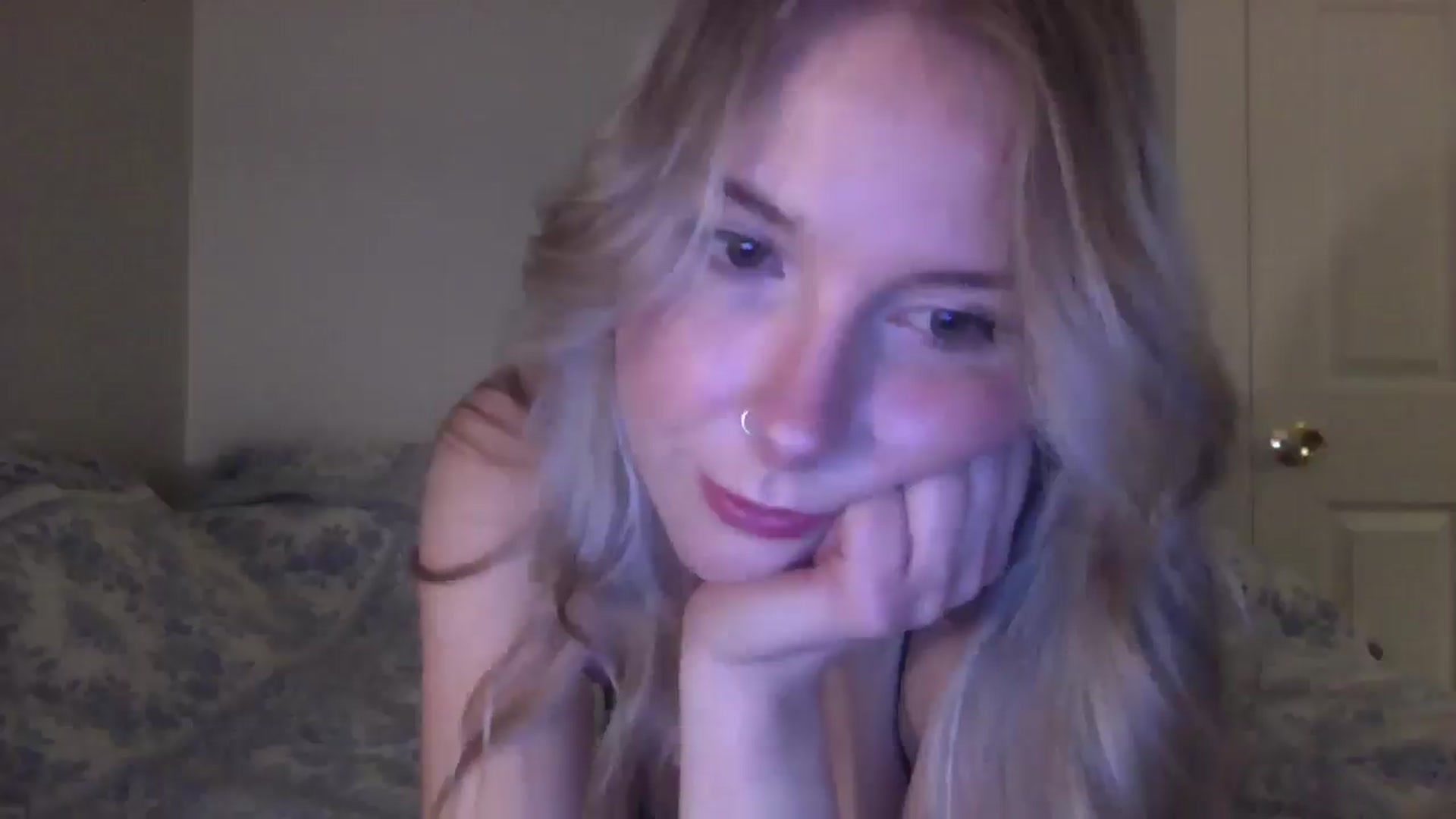 Gallery image thumbnail from Peachyk33n's myfreecams stream on, 02/03/2025, 03:17 image 15 of 20