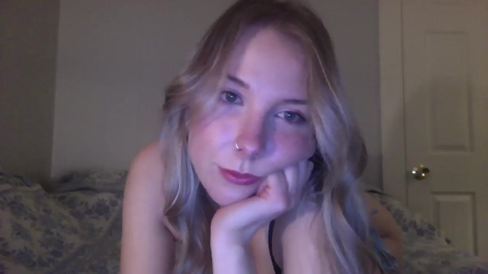 Gallery image thumbnail from Peachyk33n's myfreecams stream on, 02/03/2025, 03:17 image 4 of 20