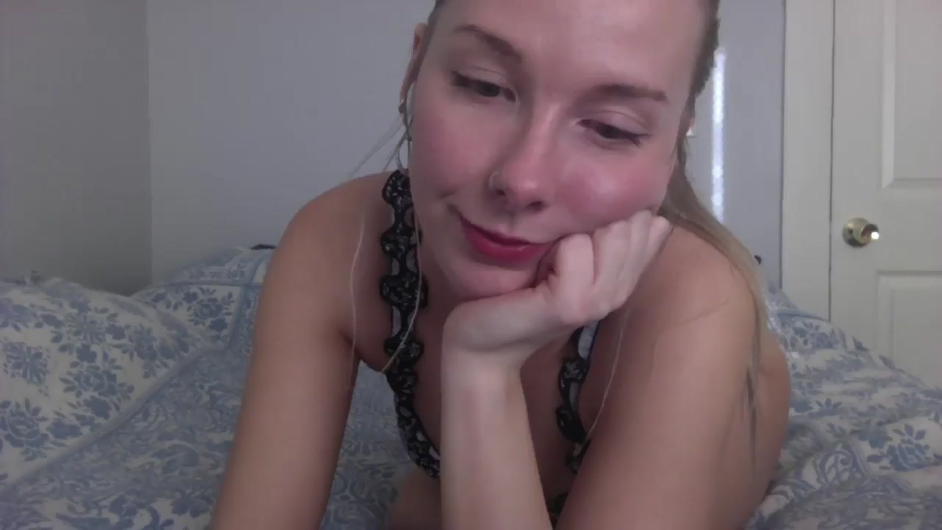 Gallery image thumbnail from Peachyk33n's myfreecams stream on, 02/13/2025, 24:42 image 15 of 20