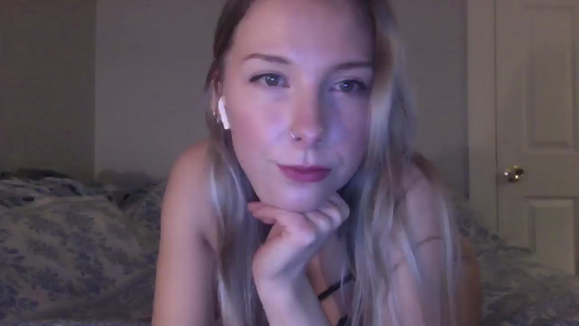 Gallery image thumbnail from Peachyk33n's myfreecams stream on, 02/14/2025, 01:50 image 7 of 20