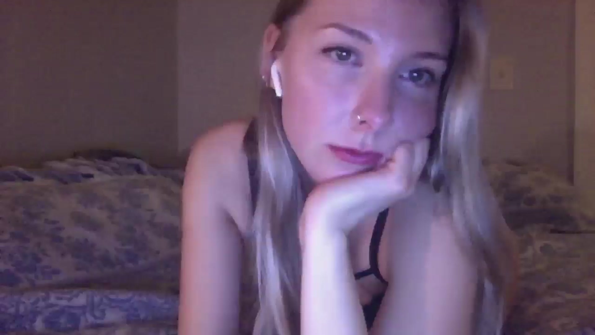 Gallery image thumbnail from Peachyk33n's myfreecams stream on, 02/14/2025, 02:43 image 15 of 20