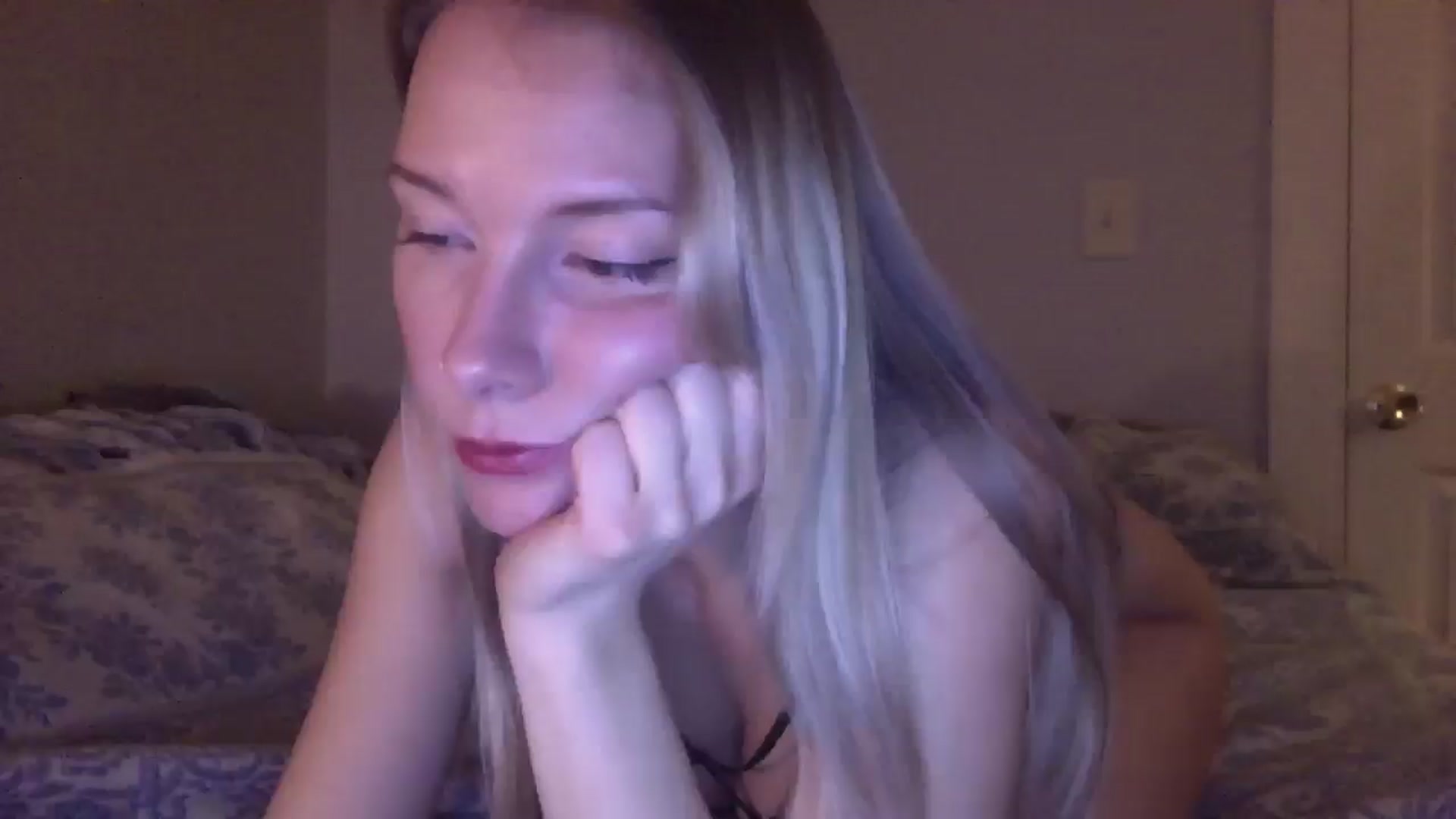 Gallery image thumbnail from Peachyk33n's myfreecams stream on, 02/14/2025, 02:43 image 2 of 20
