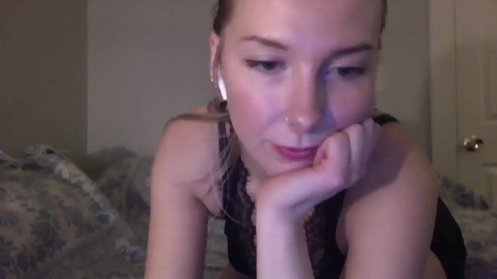 Gallery image thumbnail from Peachyk33n's myfreecams stream on, 02/15/2025, 02:29 image 15 of 20