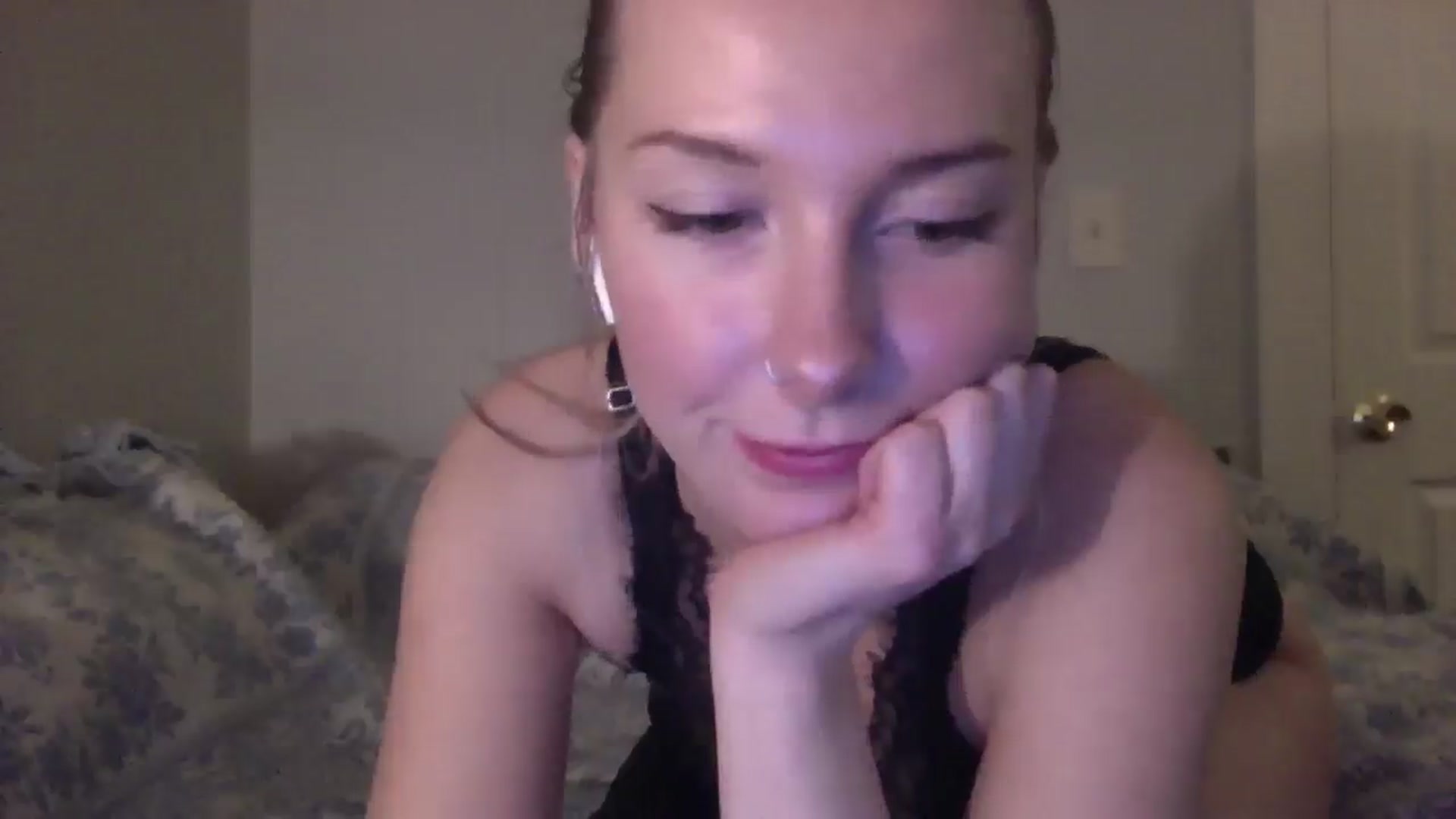 Gallery image thumbnail from Peachyk33n's myfreecams stream on, 02/15/2025, 02:29 image 17 of 20