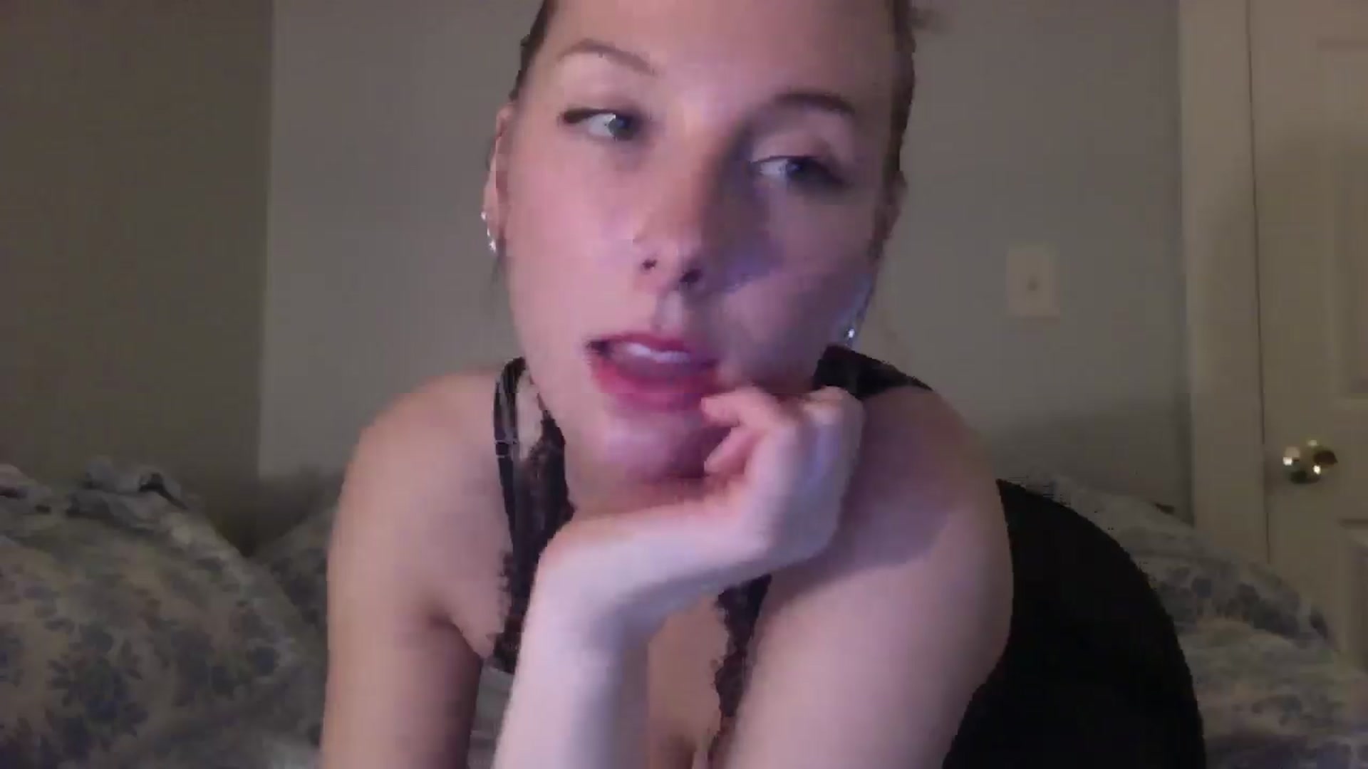 Gallery image thumbnail from Peachyk33n's myfreecams stream on, 02/15/2025, 06:37 image 18 of 20