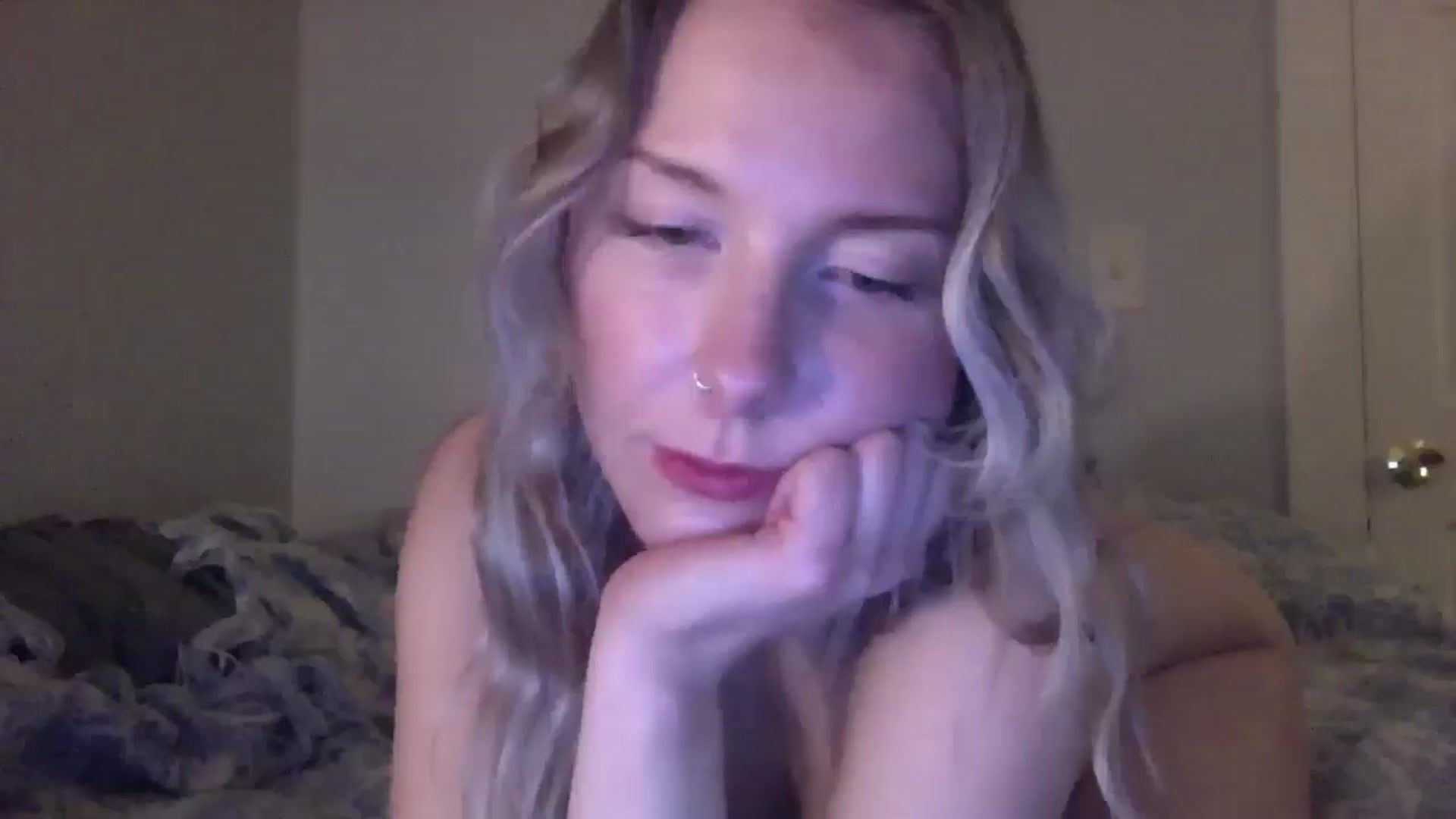 Gallery image thumbnail from Peachyk33n's myfreecams stream on, 02/16/2025, 04:02 image 11 of 20