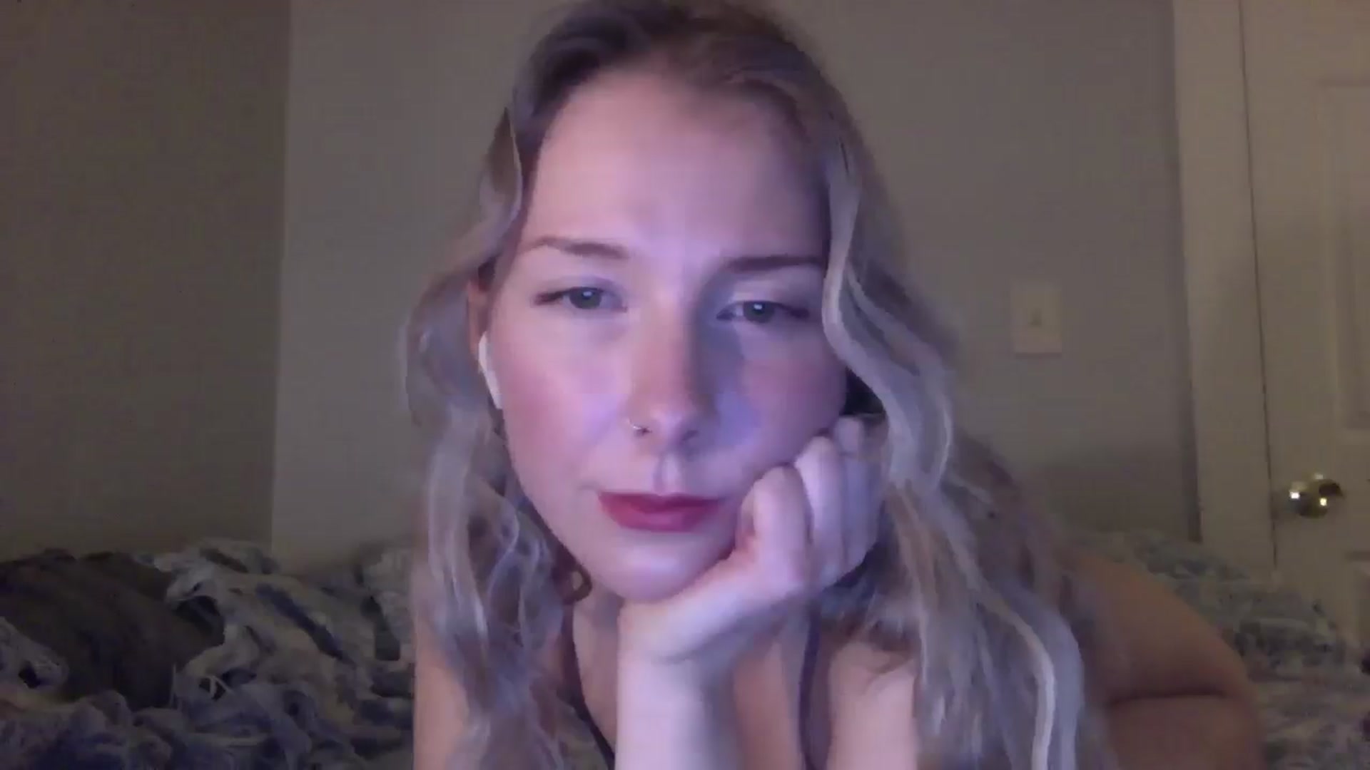 Gallery image thumbnail from Peachyk33n's myfreecams stream on, 02/16/2025, 04:02 image 2 of 20