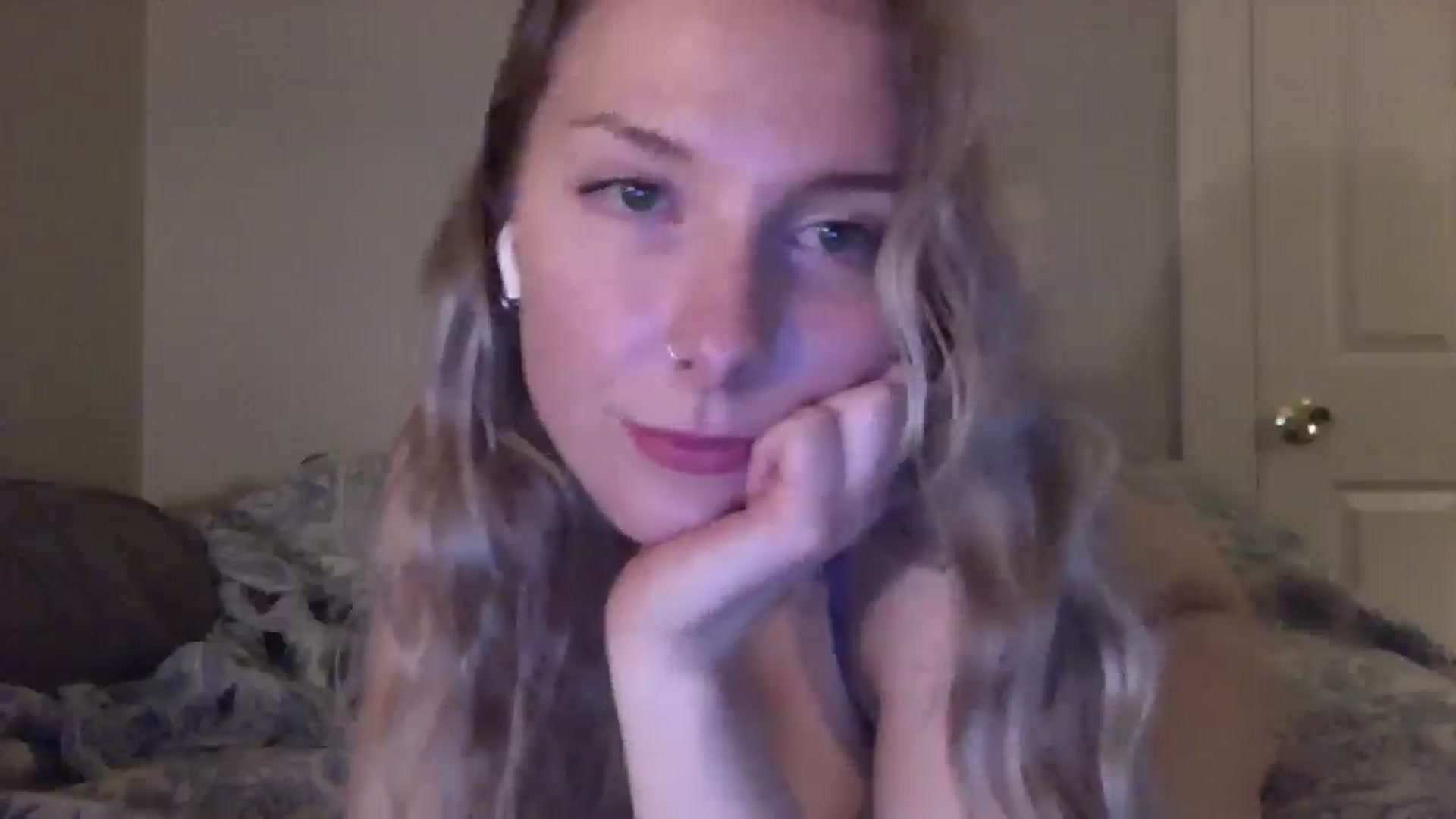 Gallery image thumbnail from Peachyk33n's myfreecams stream on, 02/16/2025, 06:46 image 10 of 20