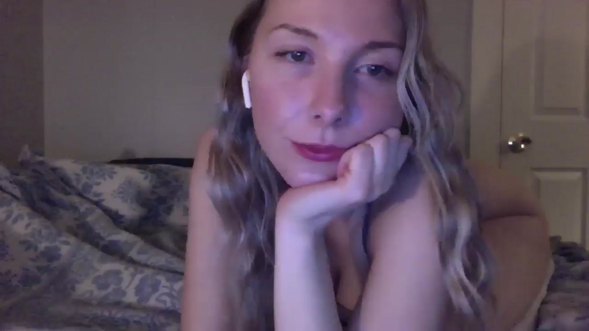 Gallery image thumbnail from Peachyk33n's myfreecams stream on, 02/16/2025, 08:45 image 5 of 20