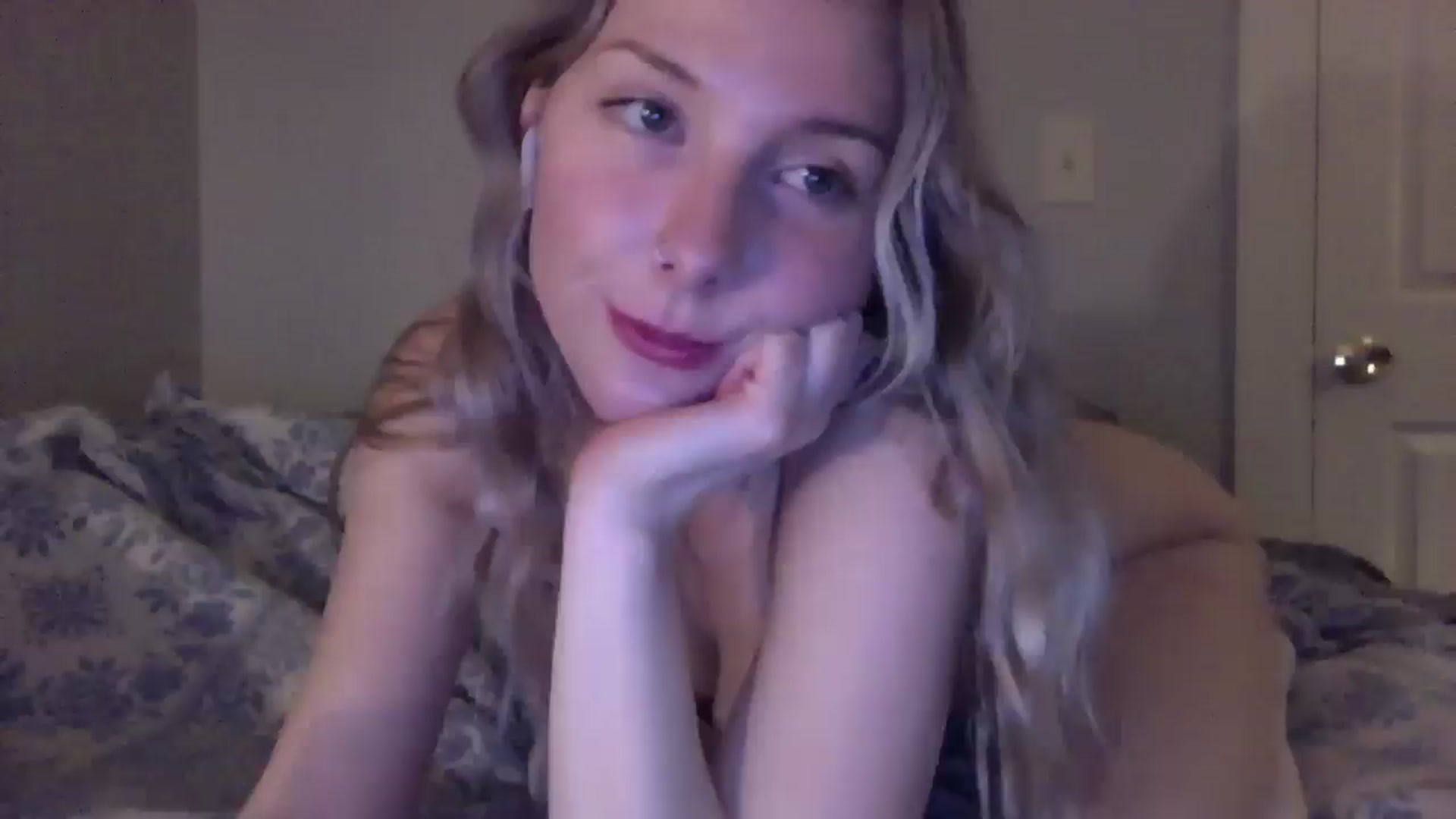 Gallery image thumbnail from Peachyk33n's myfreecams stream on, 02/16/2025, 08:45 image 1 of 20