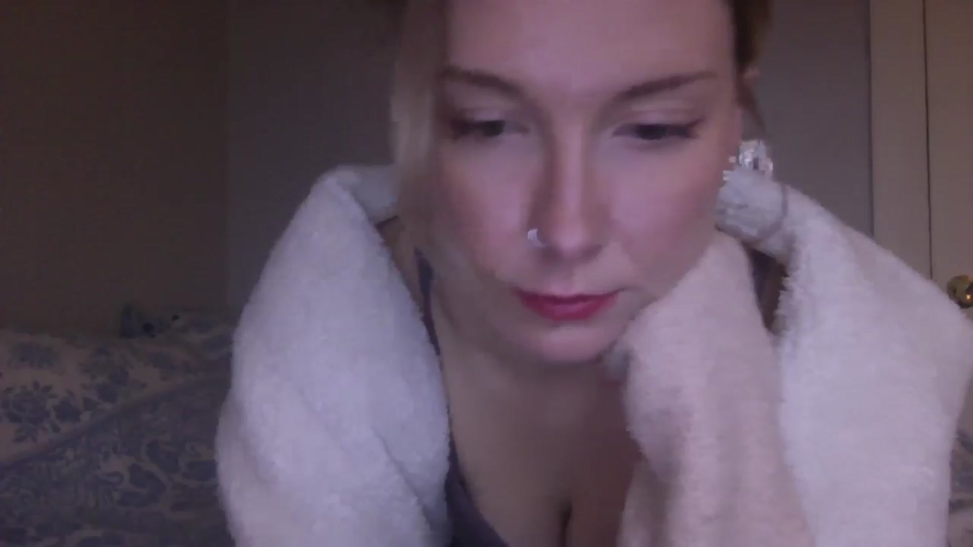 Gallery image thumbnail from Peachyk33n's myfreecams stream on, 02/25/2025, 01:05 image 10 of 20