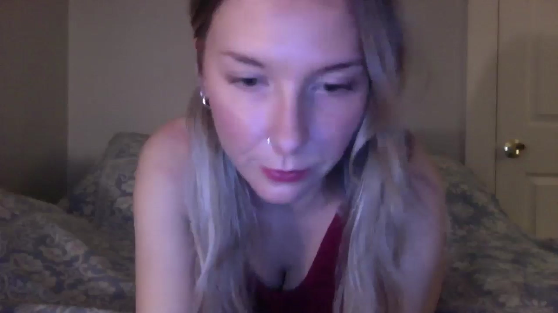 Gallery image thumbnail from Peachyk33n's myfreecams stream on, 02/27/2025, 03:49 image 10 of 20