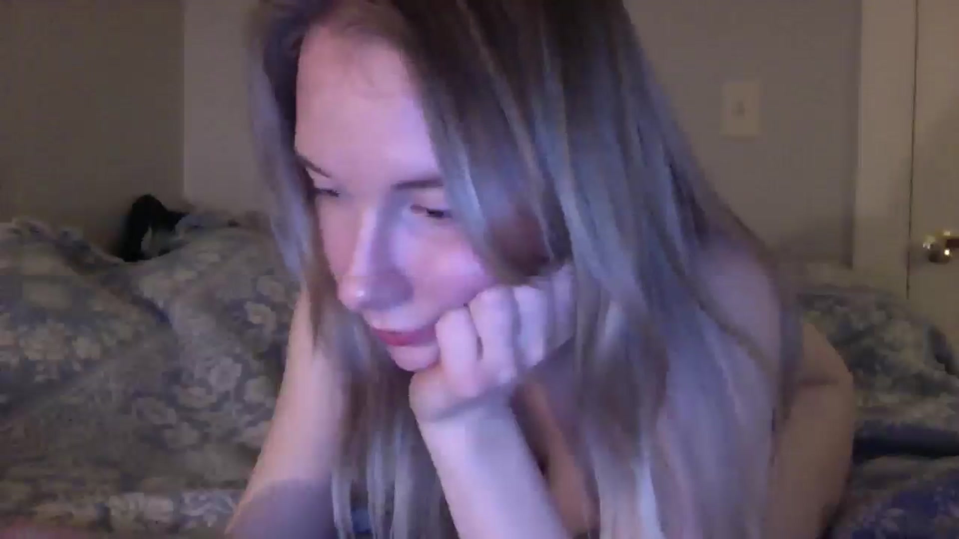 Gallery image thumbnail from Peachyk33n's myfreecams stream on, 03/02/2025, 06:28 image 16 of 20