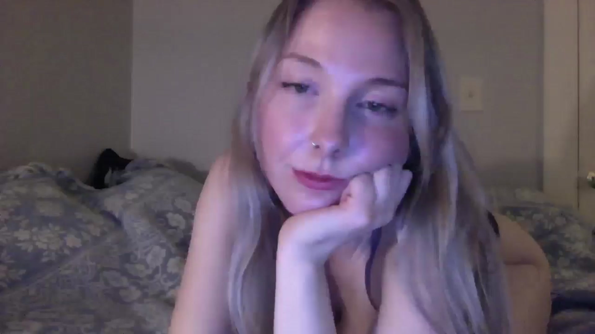 Gallery image thumbnail from Peachyk33n's myfreecams stream on, 03/02/2025, 06:28 image 3 of 20