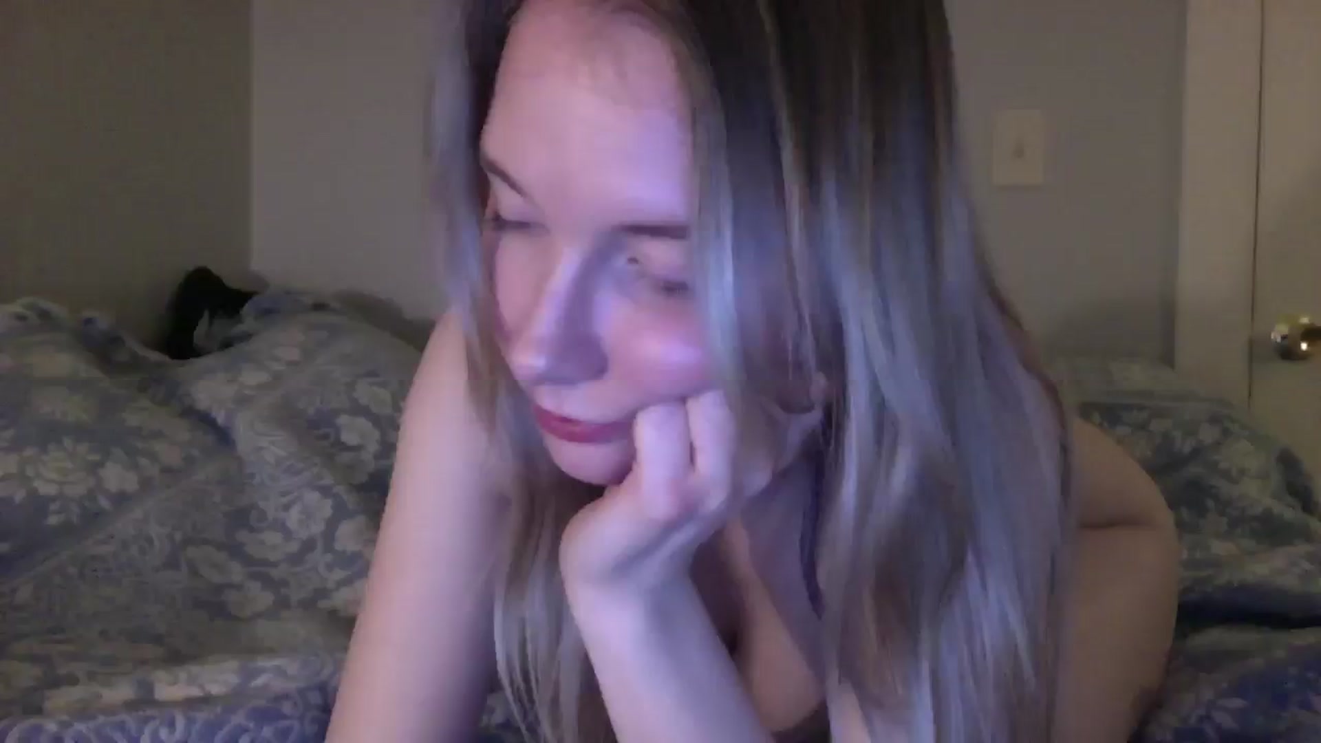 Gallery image thumbnail from Peachyk33n's myfreecams stream on, 03/02/2025, 06:28 image 18 of 20