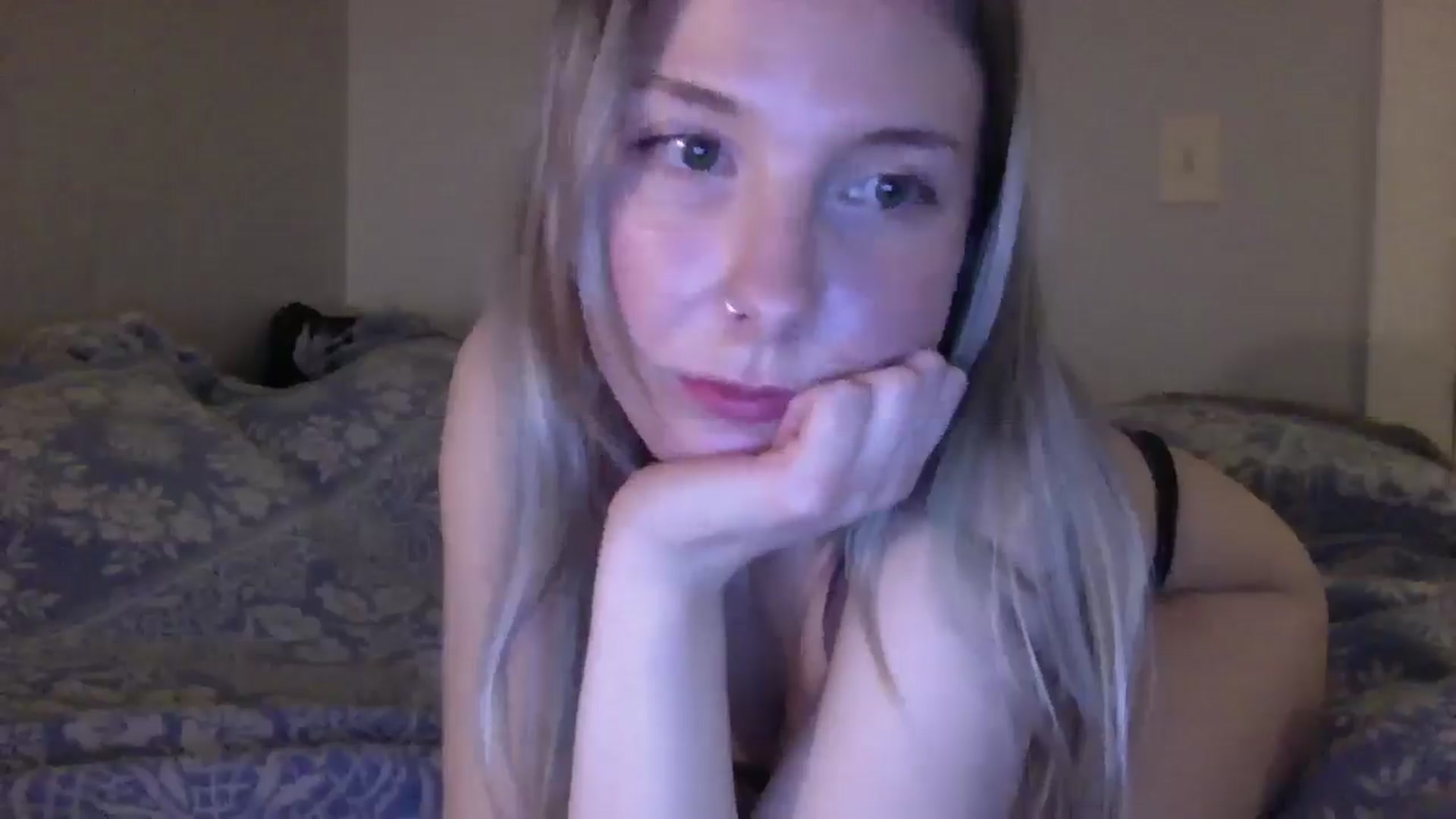 Gallery image thumbnail from Peachyk33n's myfreecams stream on, 03/02/2025, 07:18 image 19 of 20