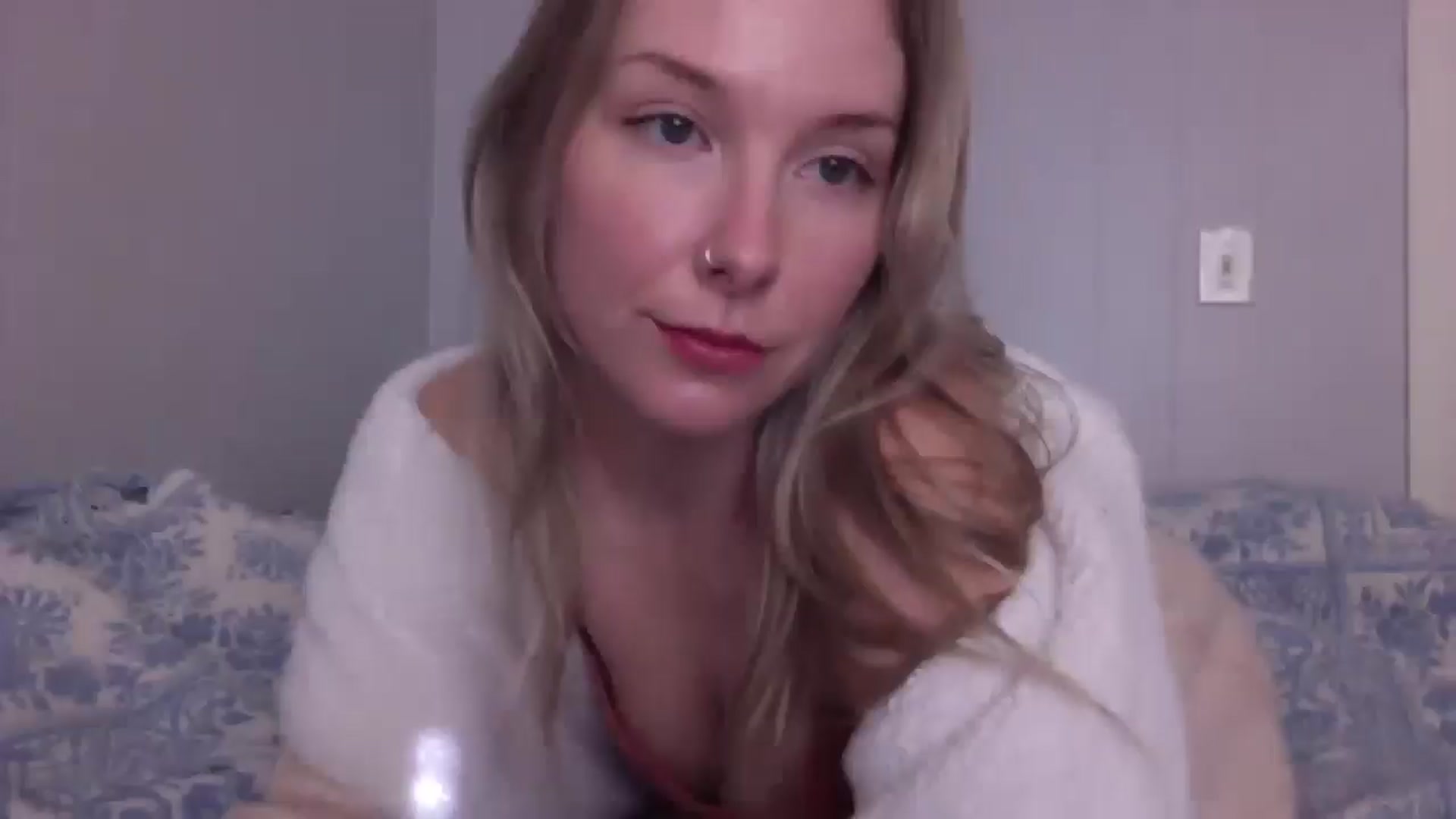 Gallery image thumbnail from Peachyk33n's myfreecams stream on, 03/03/2025, 23:00 image 6 of 20