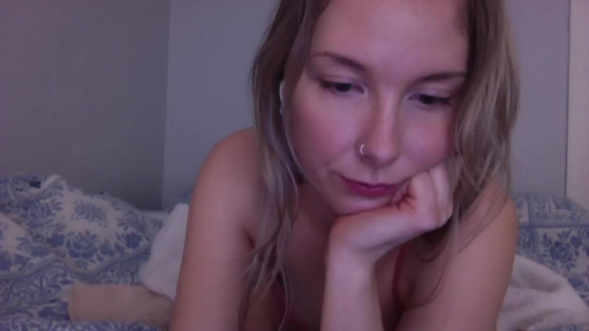 Gallery image thumbnail from Peachyk33n's myfreecams stream on, 03/03/2025, 23:00 image 13 of 20