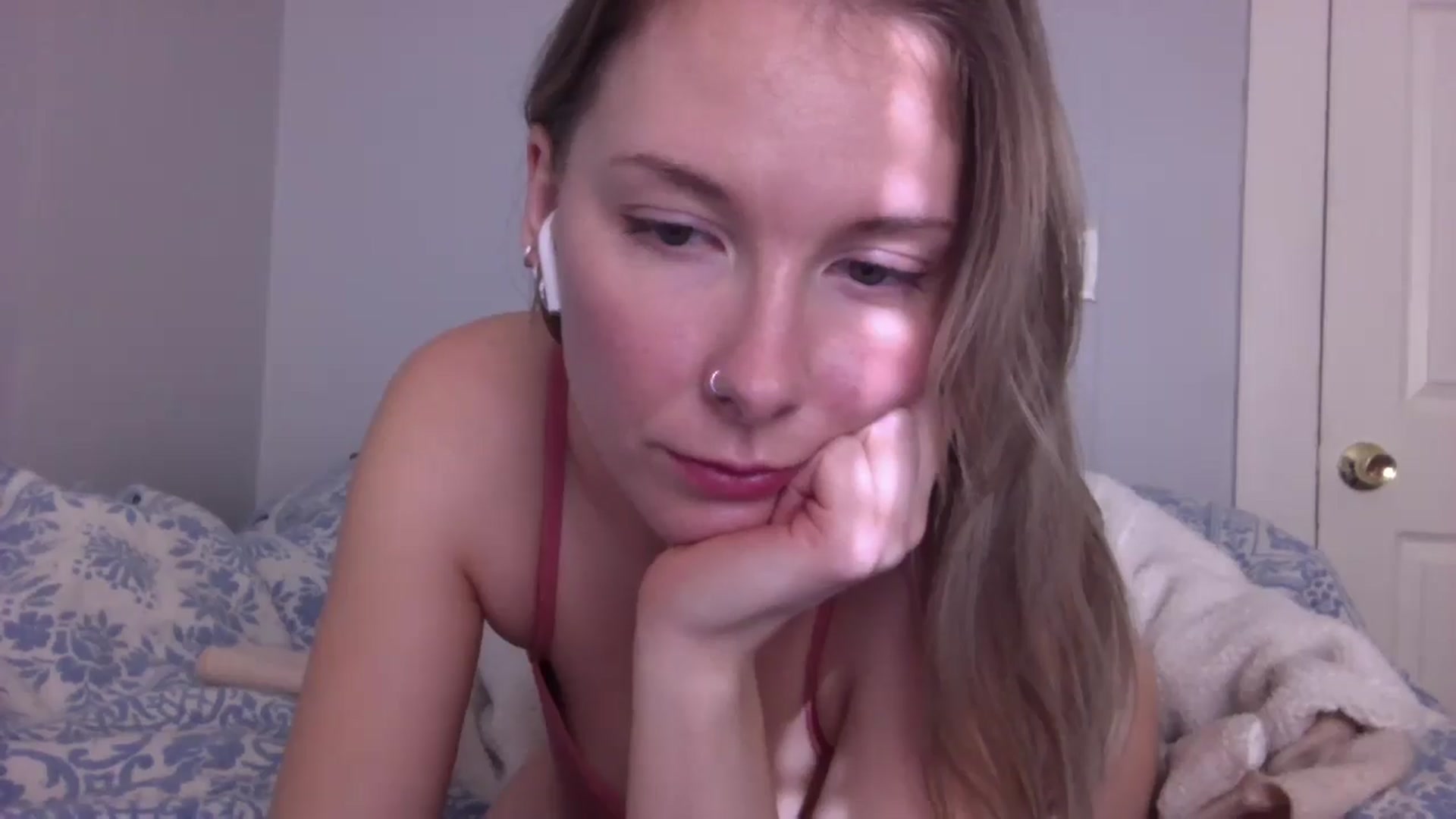 Gallery image thumbnail from Peachyk33n's myfreecams stream on, 03/03/2025, 23:18 image 17 of 20