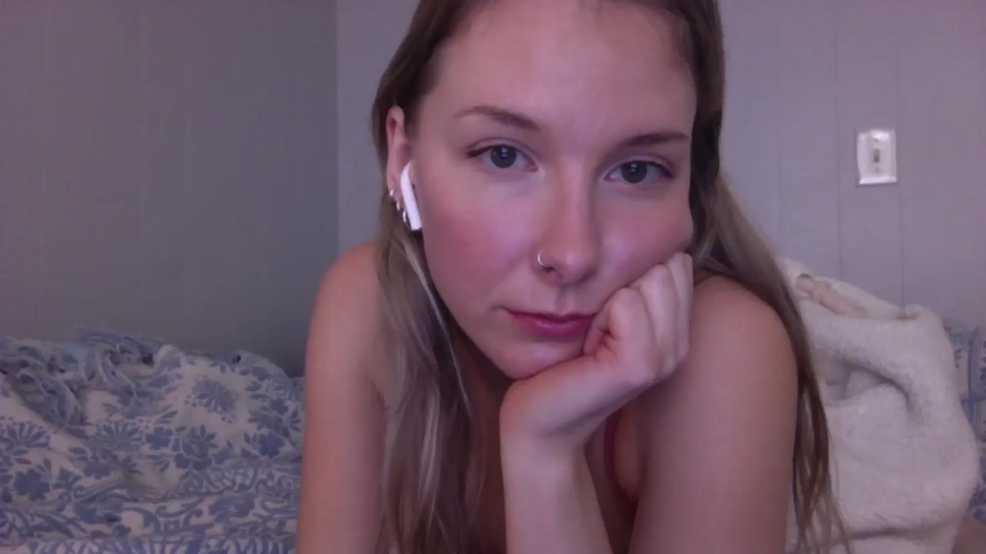 Gallery image thumbnail from Peachyk33n's myfreecams stream on, 03/03/2025, 23:41 image 5 of 20