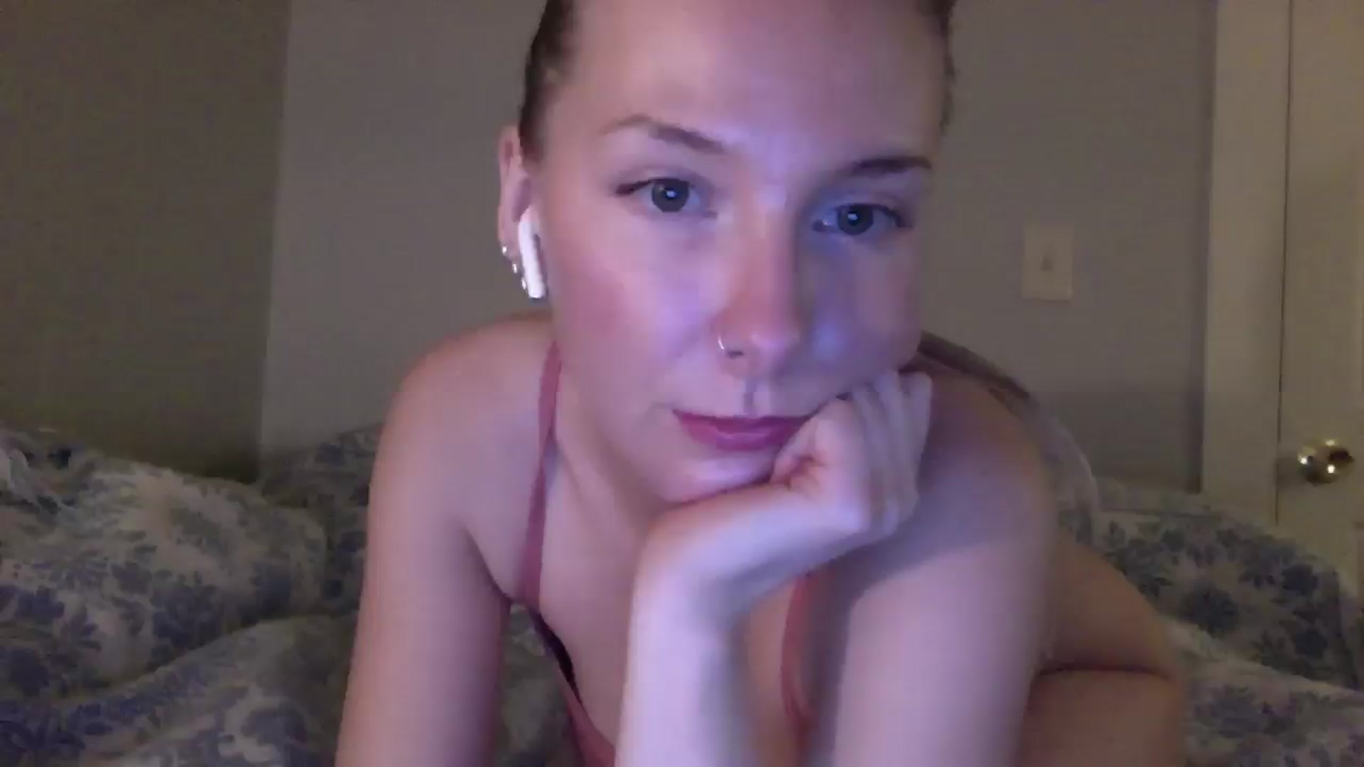 Gallery image thumbnail from Peachyk33n's myfreecams stream on, 03/04/2025, 03:17 image 8 of 20
