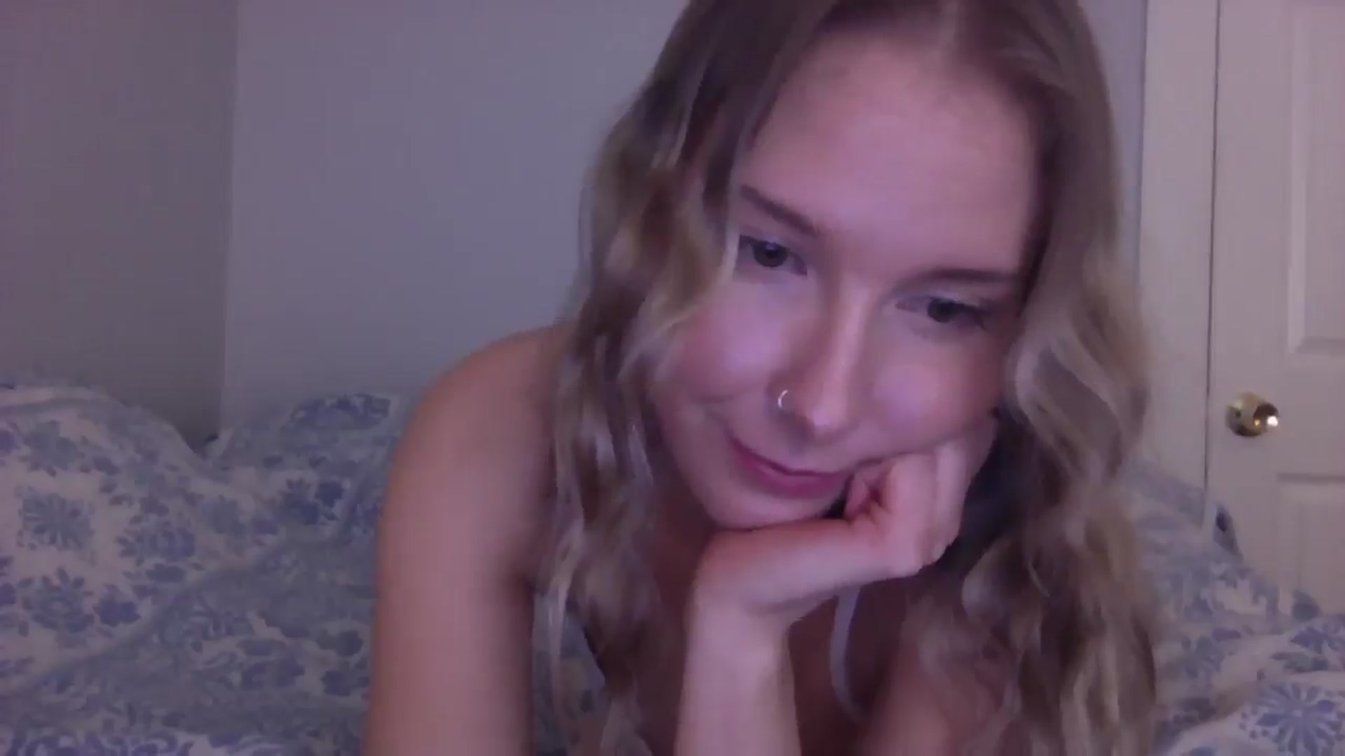 Gallery image thumbnail from Peachyk33n's myfreecams stream on, 03/04/2025, 22:12 image 14 of 20