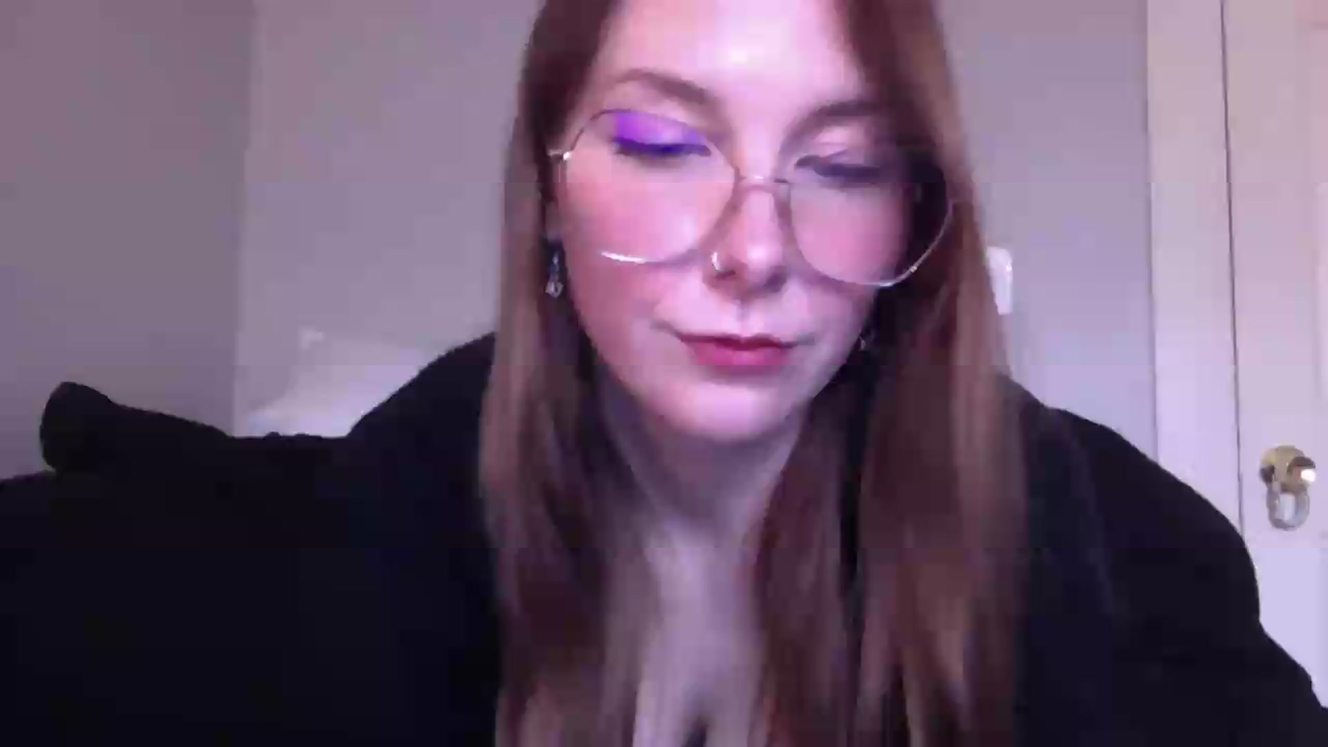 Gallery image thumbnail from Peachyk33n's myfreecams stream on, 06/29/2026, 01:49 image 4 of 20